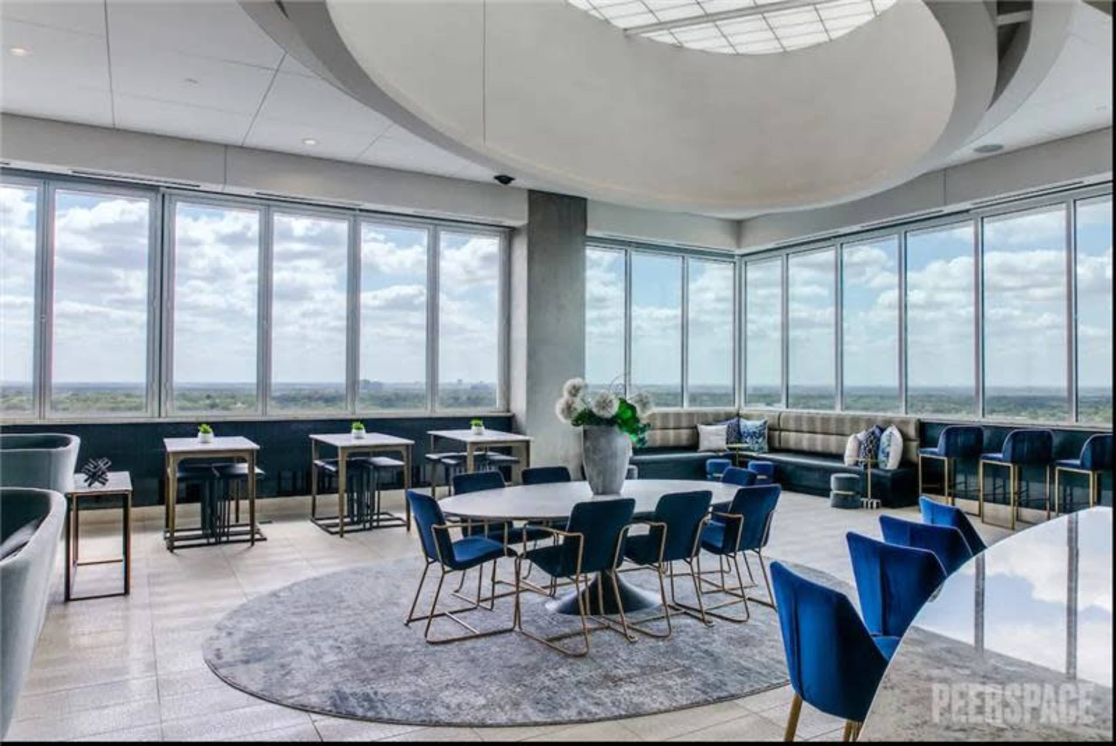 Incredible Sky Lounge w/ Dallas Views Image in Addison, Addison, TX