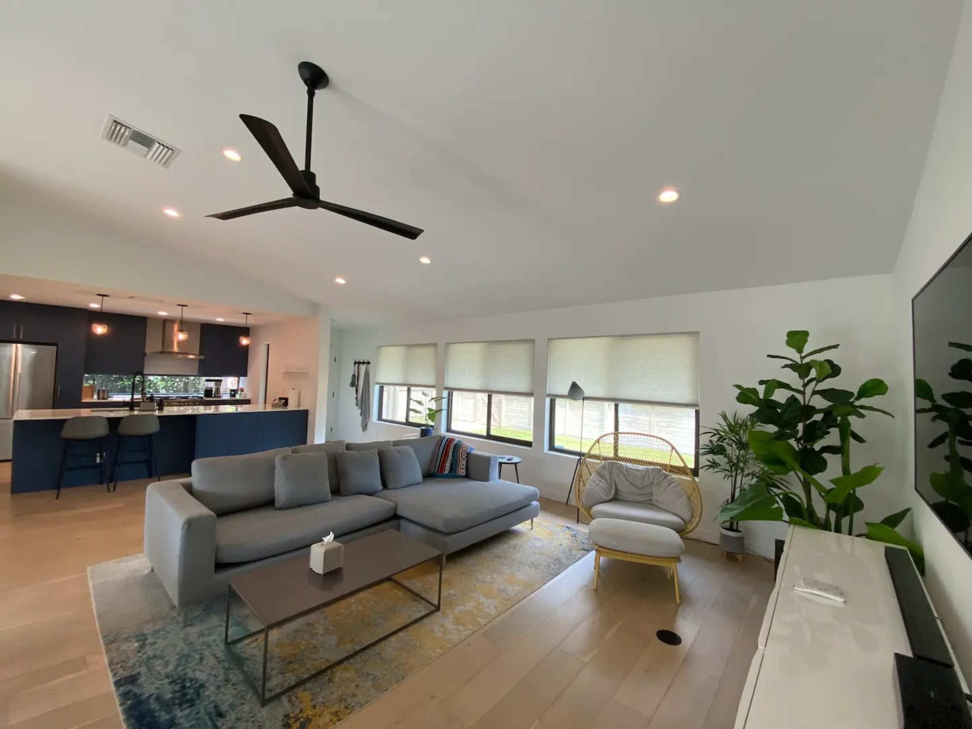 Stunning Modern Home in Hip Enclave near DT Orlando Image in Park Lake/Highland, Orlando, FL