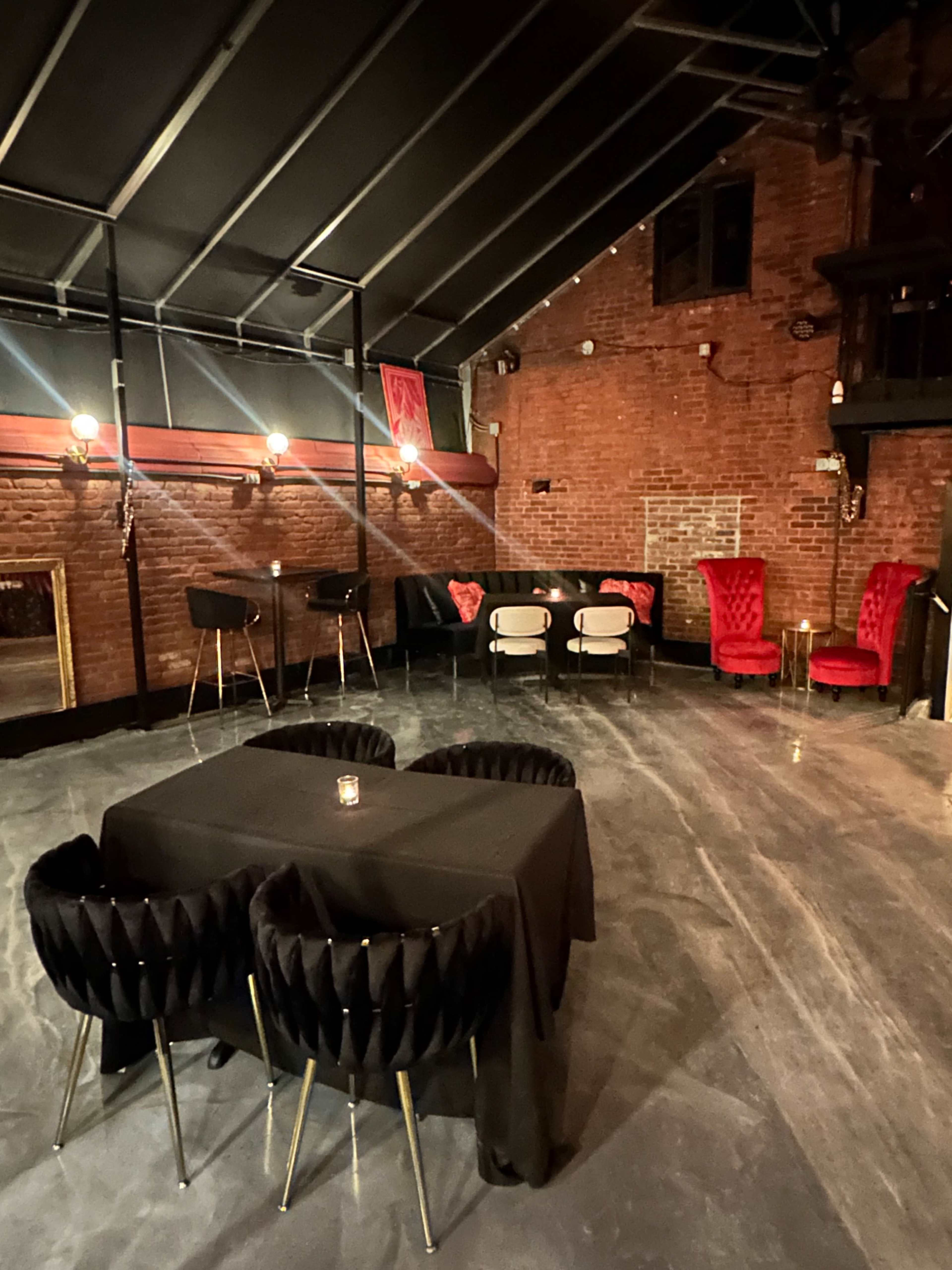 Federal Hill Spacious Lounge with a VIP Area Spanning 2 Floors Image in Federal Hill, Providence, RI