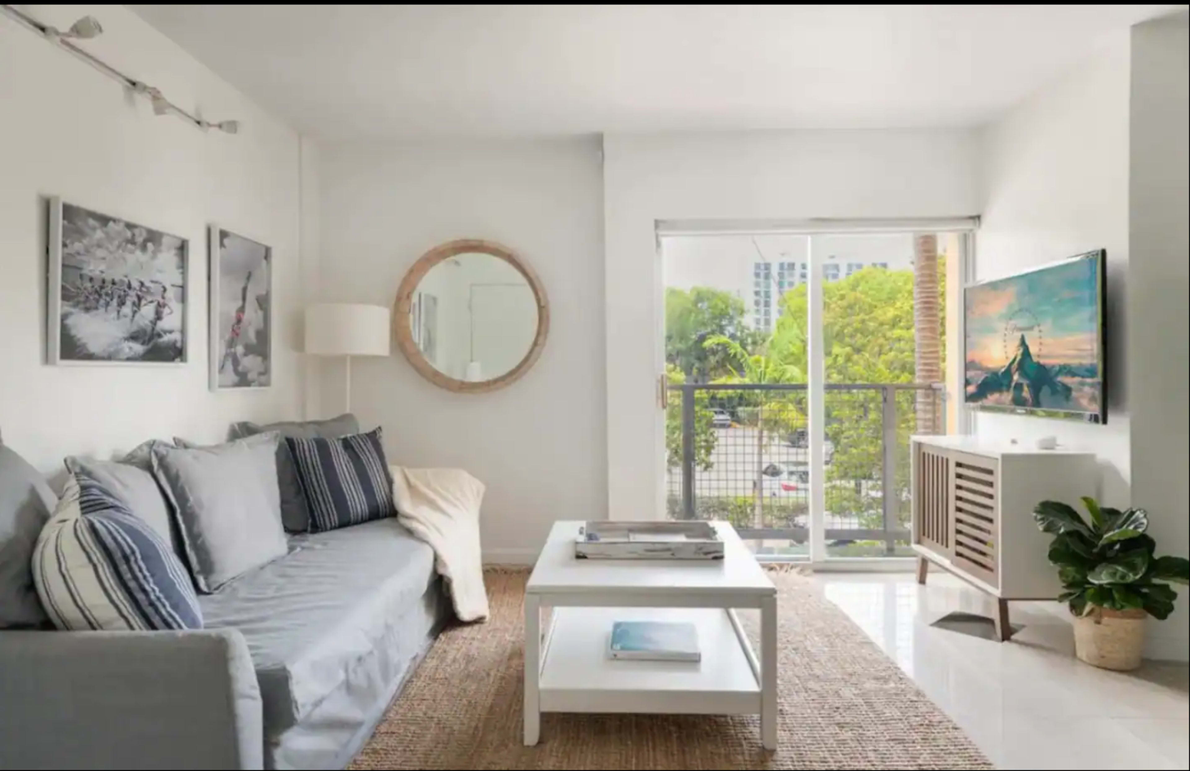 Serene Miami Beach 2BD - 1 Block from the Beach Image in South Beach, Miami Beach, FL