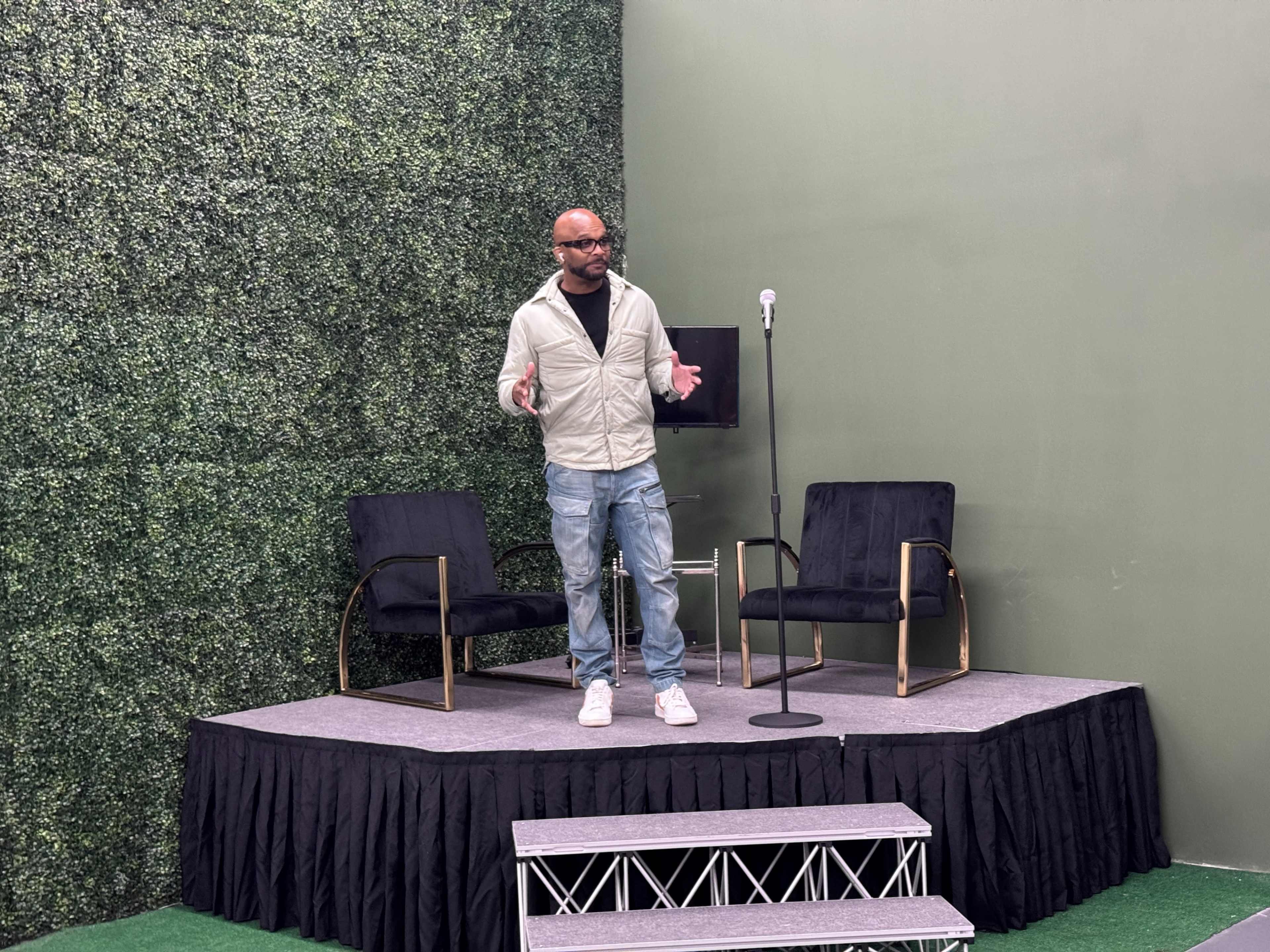 Modern Grass Wall Vibe Set Image in , Atlanta, GA