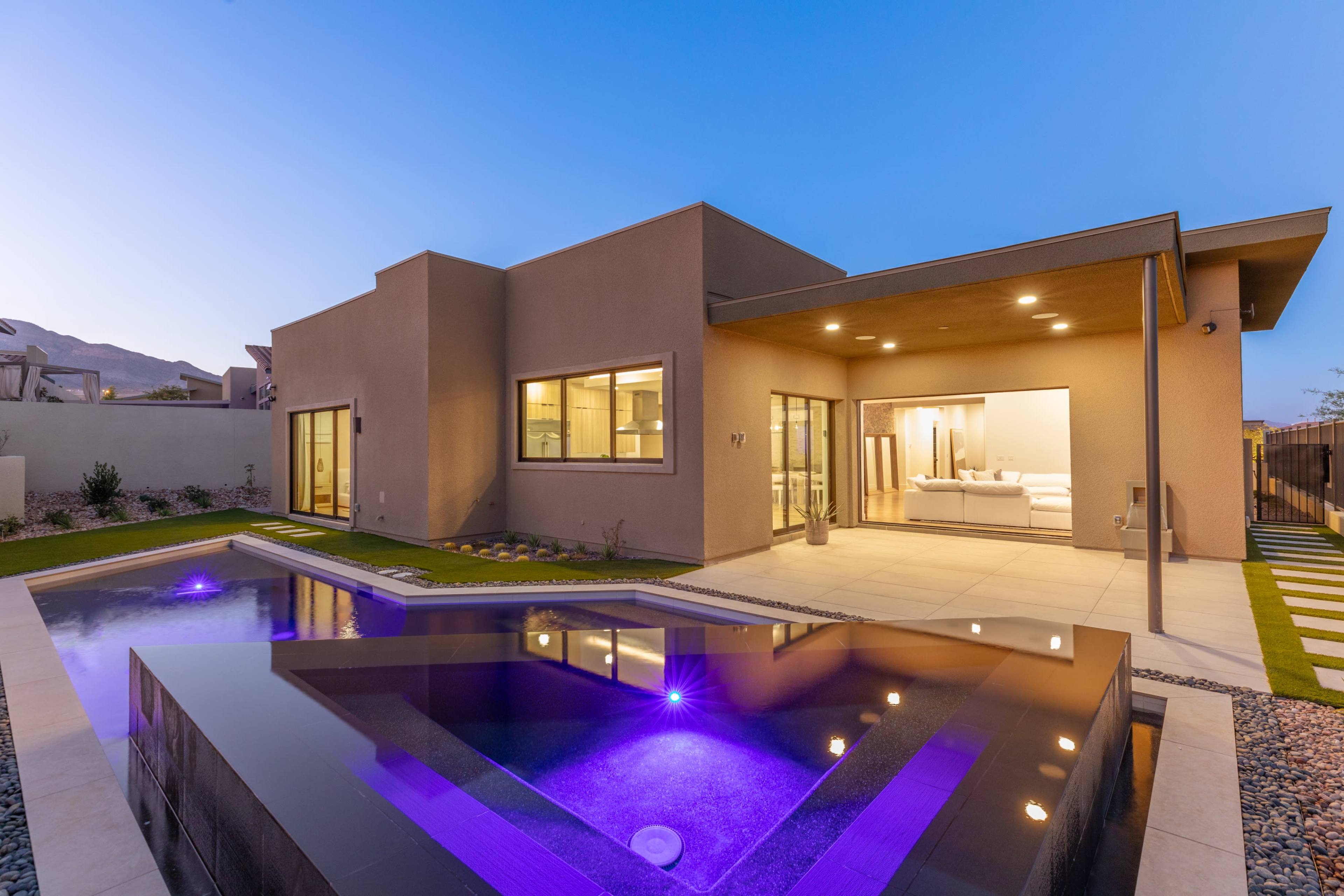 ASCAYA - Modern Villa in The Clouds Image in Summerlin, Las Vegas, NV