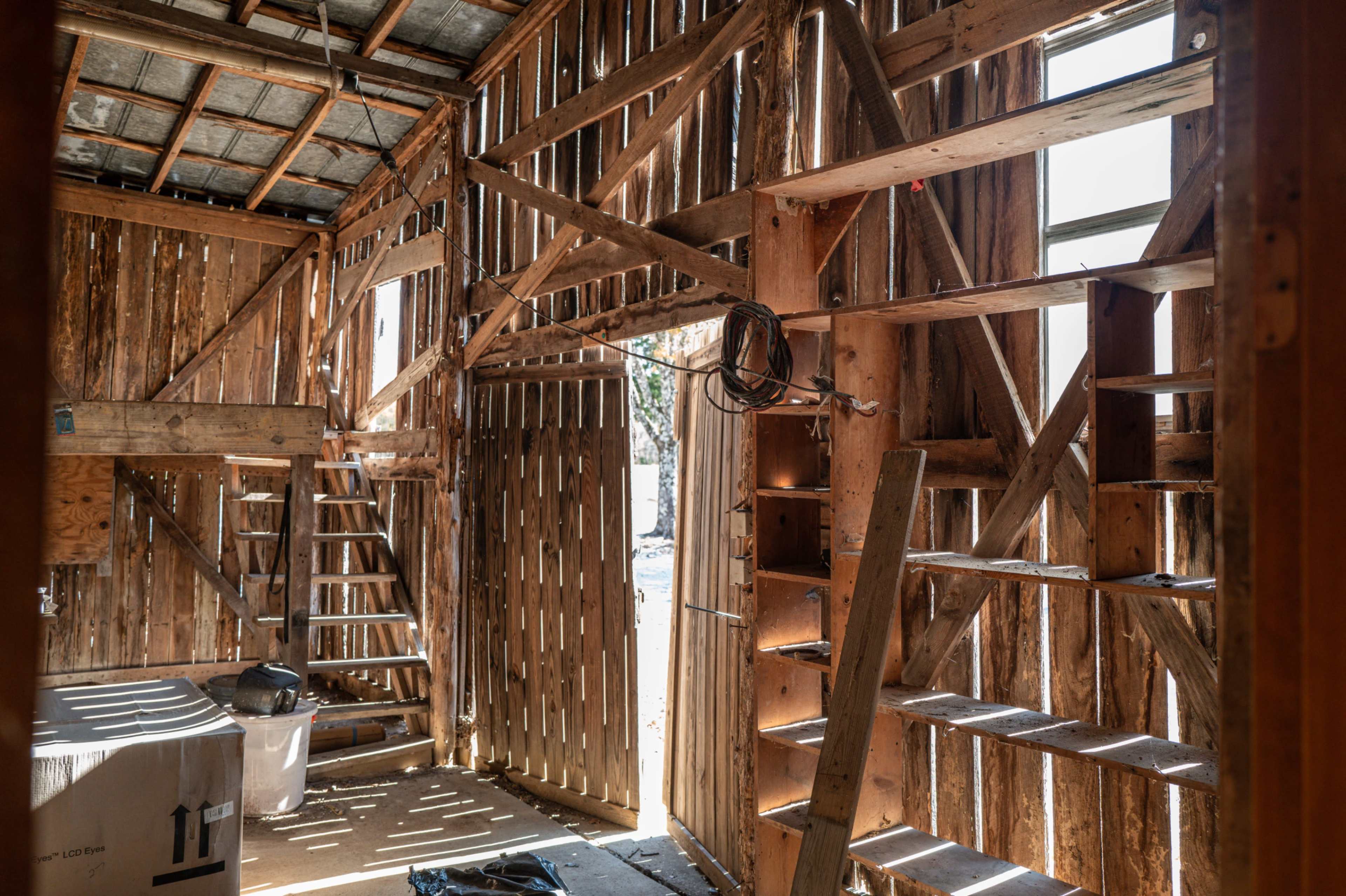 Authentic Western Ranch Image in , Lebanon, TN