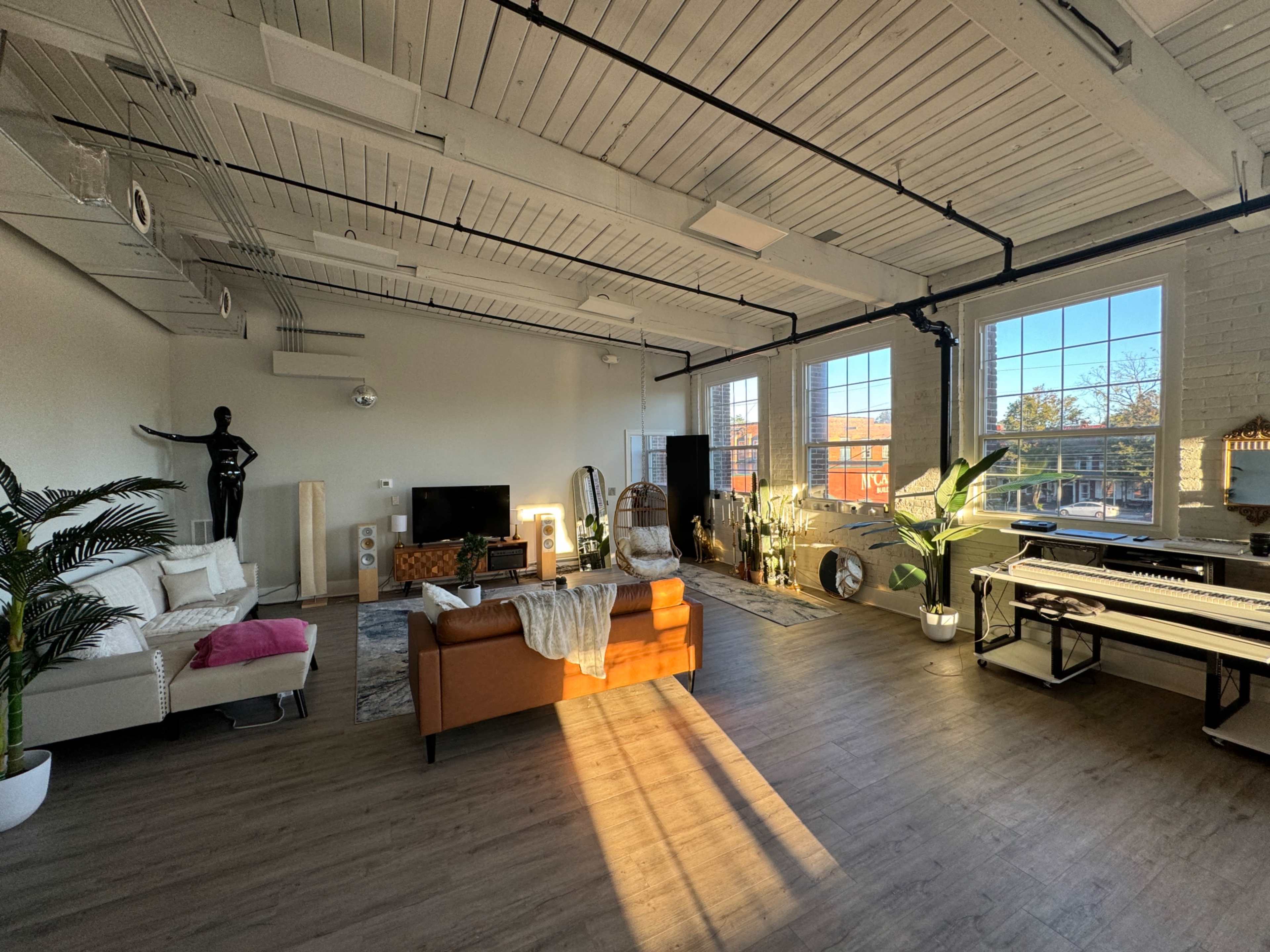 Industrial & Modern Photo/Video Studio Image in Carlisle, Carlisle, PA