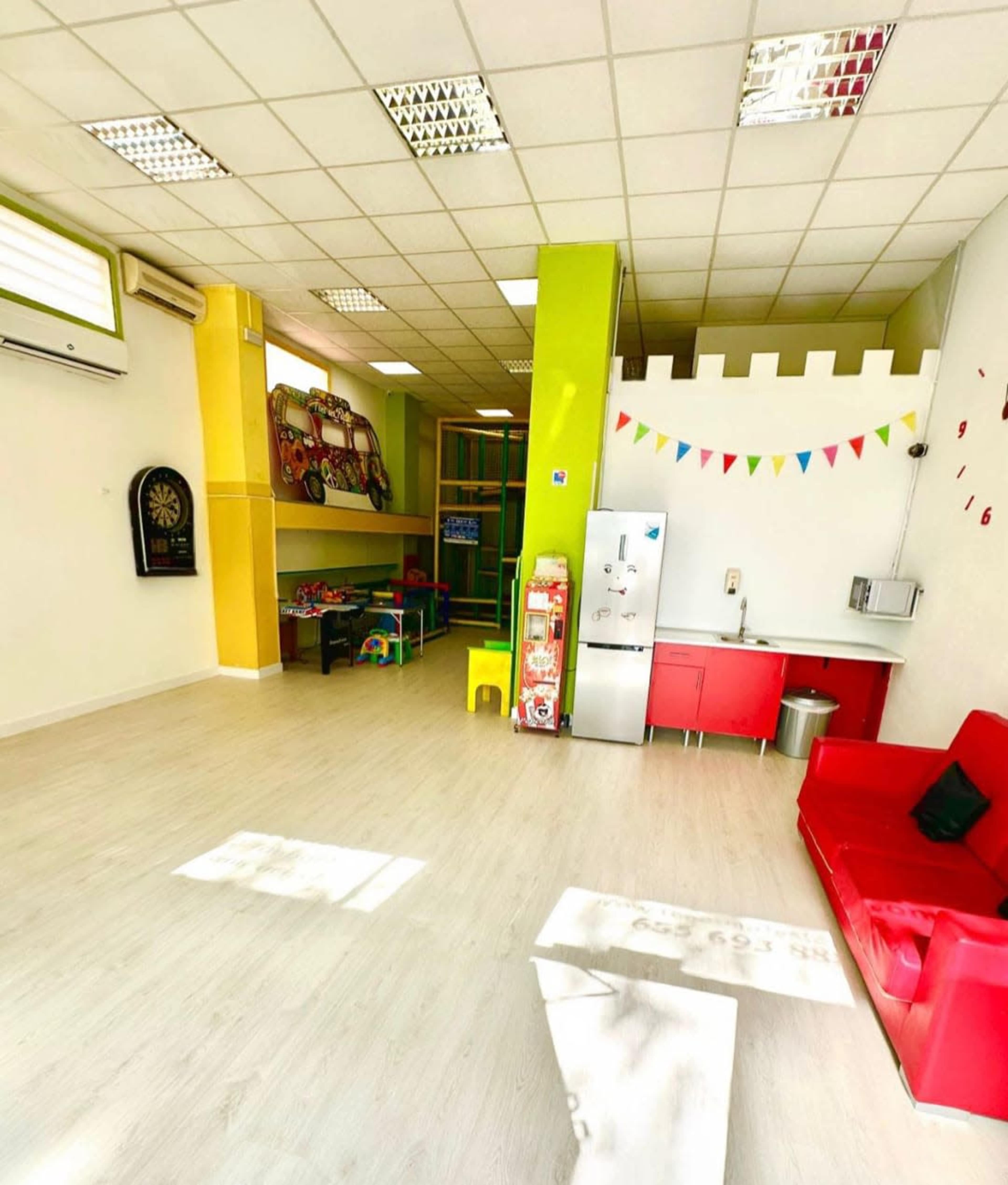 Sala de ocio para niños y adultos Image in Sant Pere i Sant Pau, Tarragona, T