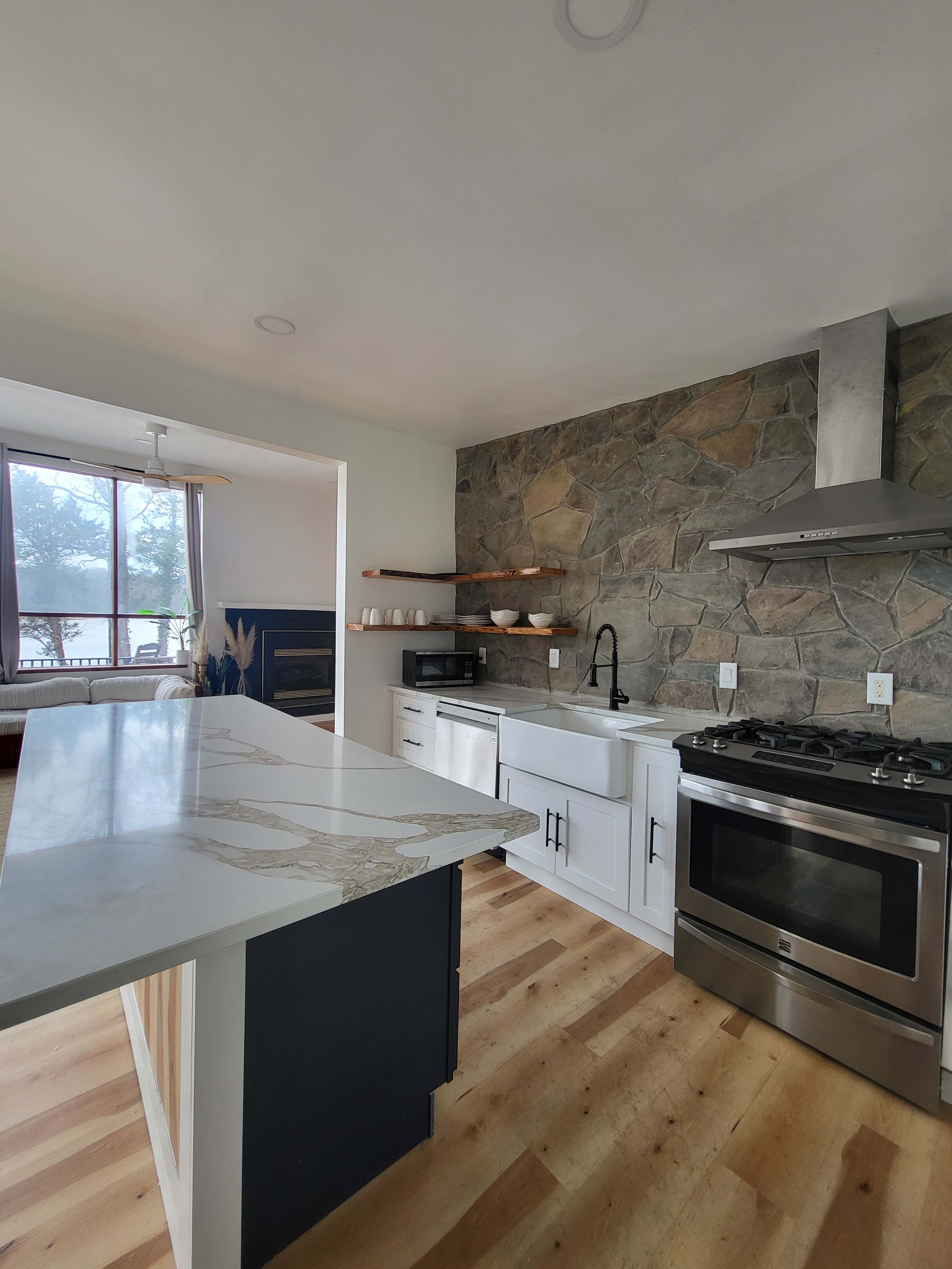 Memorable Waterfront Sunset Cabin- 1 hr D.C. Image in , Nanjemoy, MD