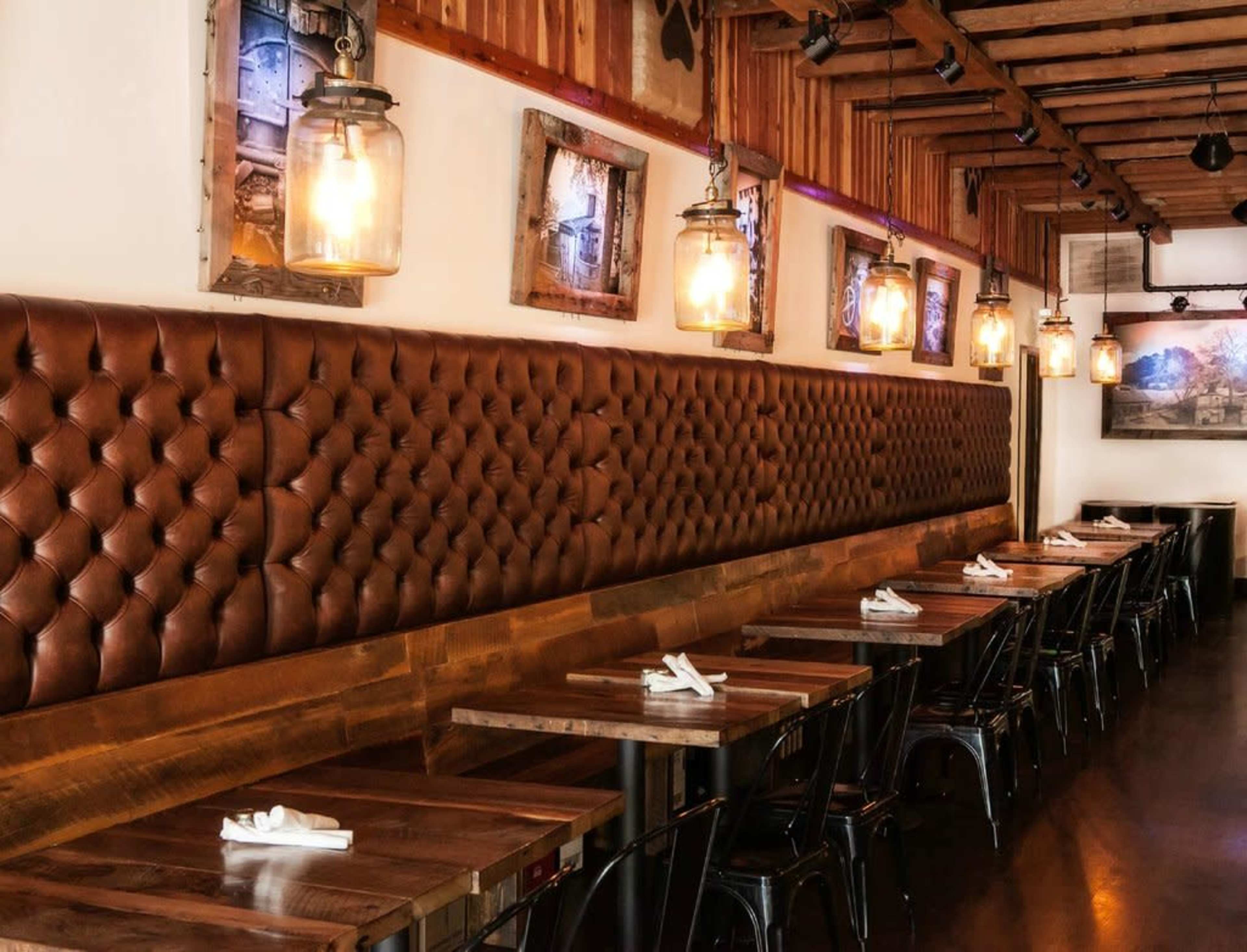 Full Buyout Gastropub in Newhall Image in Newhall, Newhall, CA