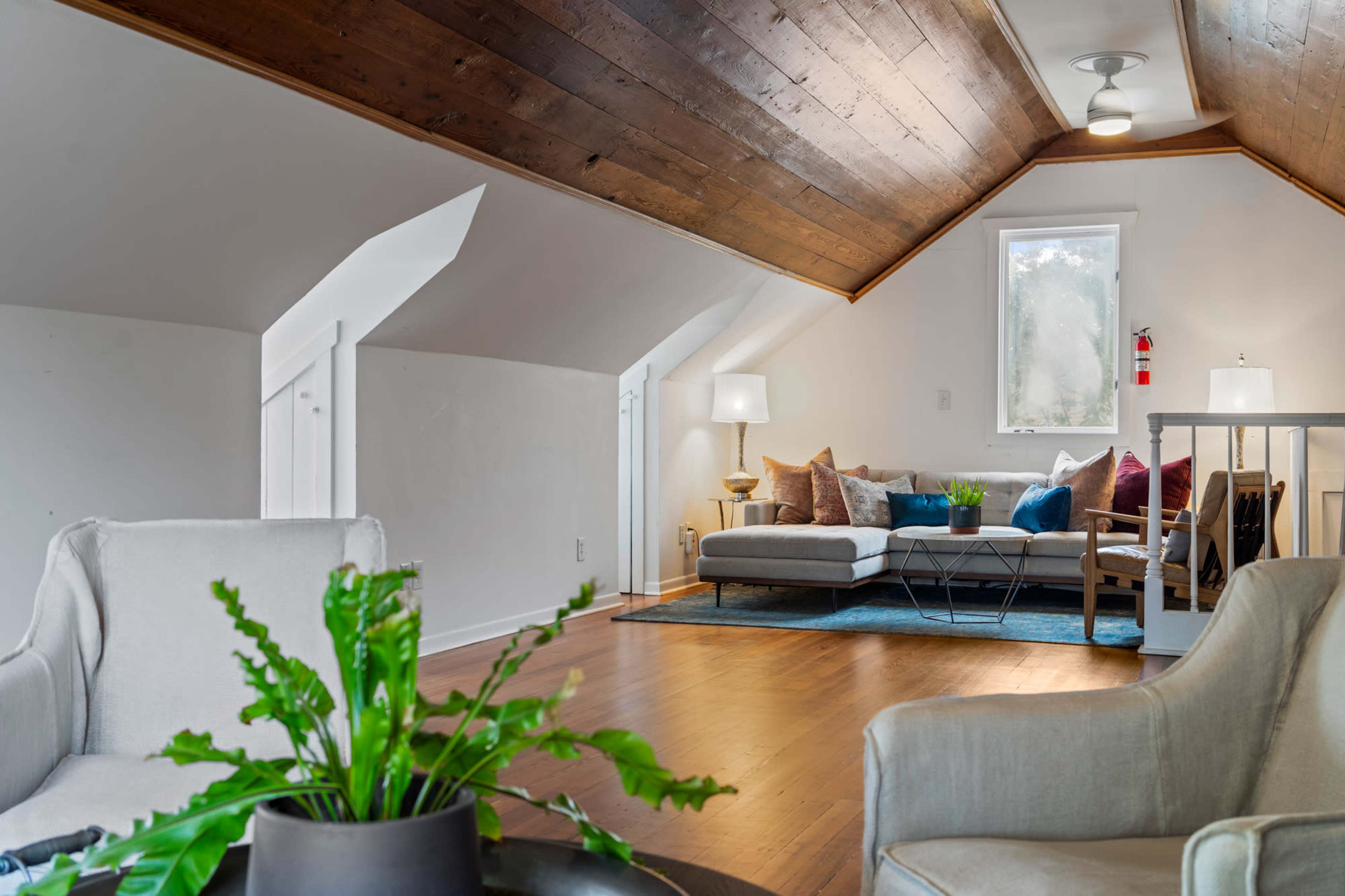 Eastside Gem - Interior + Exterior Spaces - Lots of Flexibility Image in Cherrywood, Austin, TX