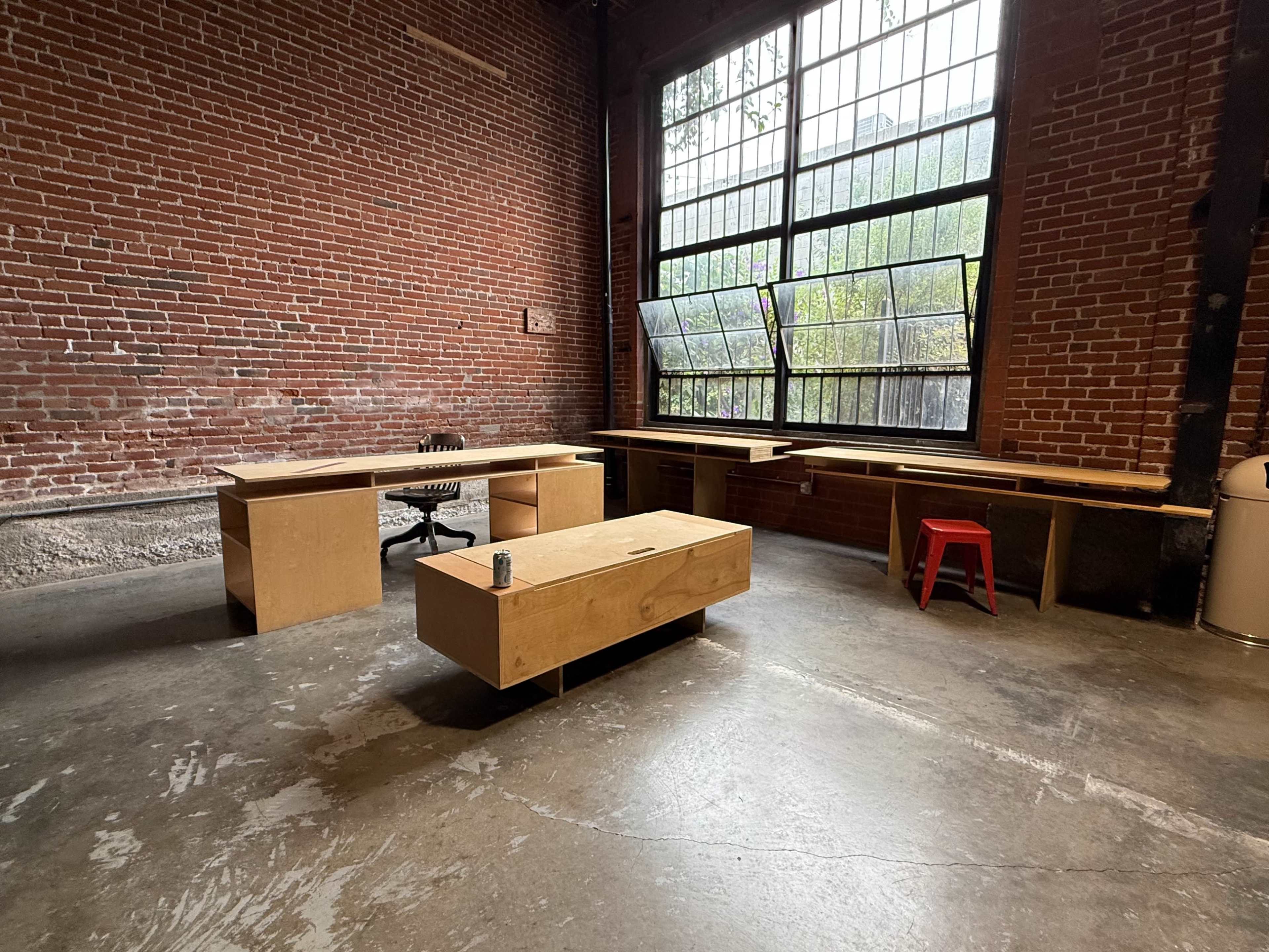 Urban cozy industrial studio space Image in Central LA, Los Angeles, CA