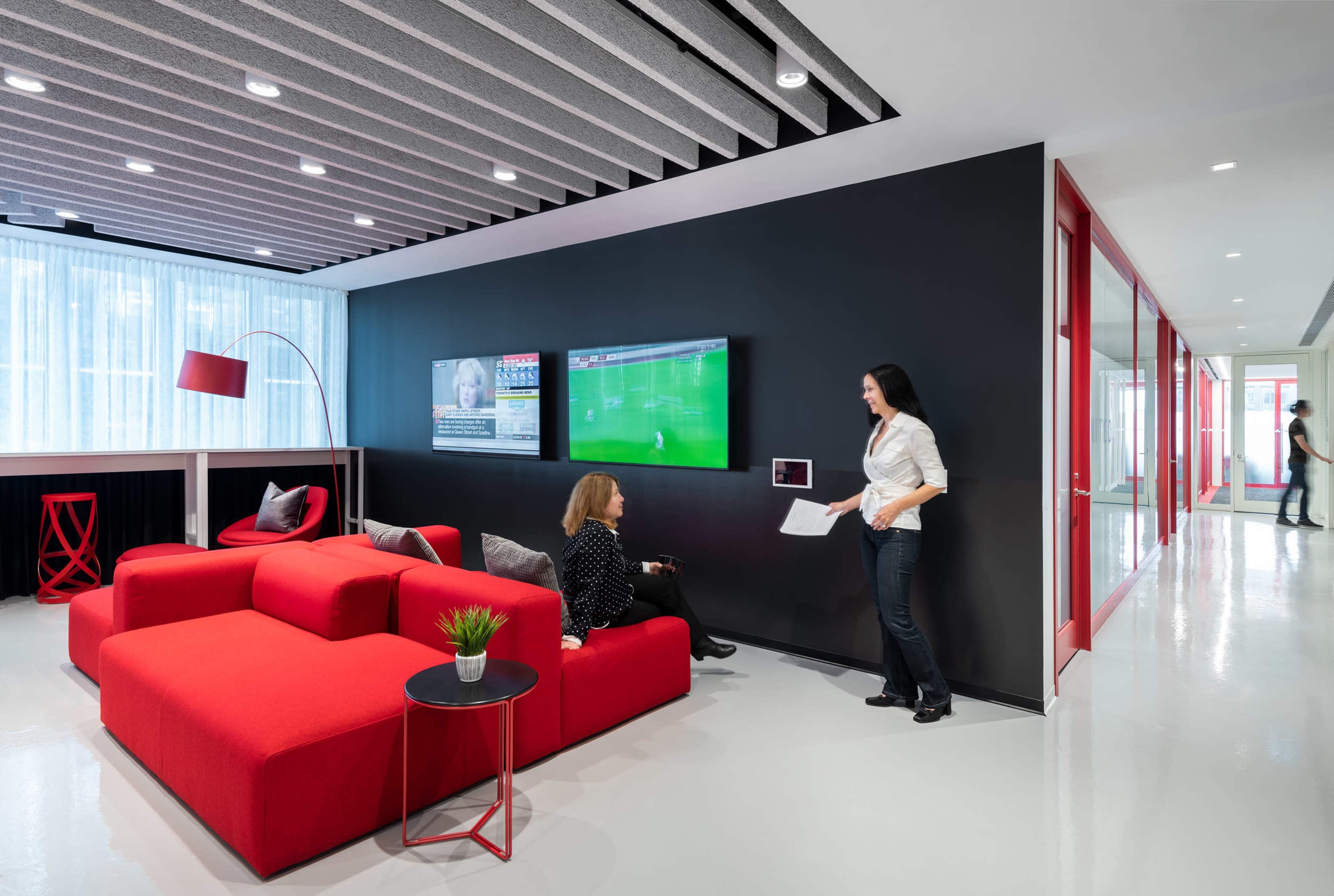 *CORPORATE EVENTS* Exclusive Business Lounge with City Views & Elegant Kitchen/Bar Image in Yonge-Bay Corridor, Toronto, ON