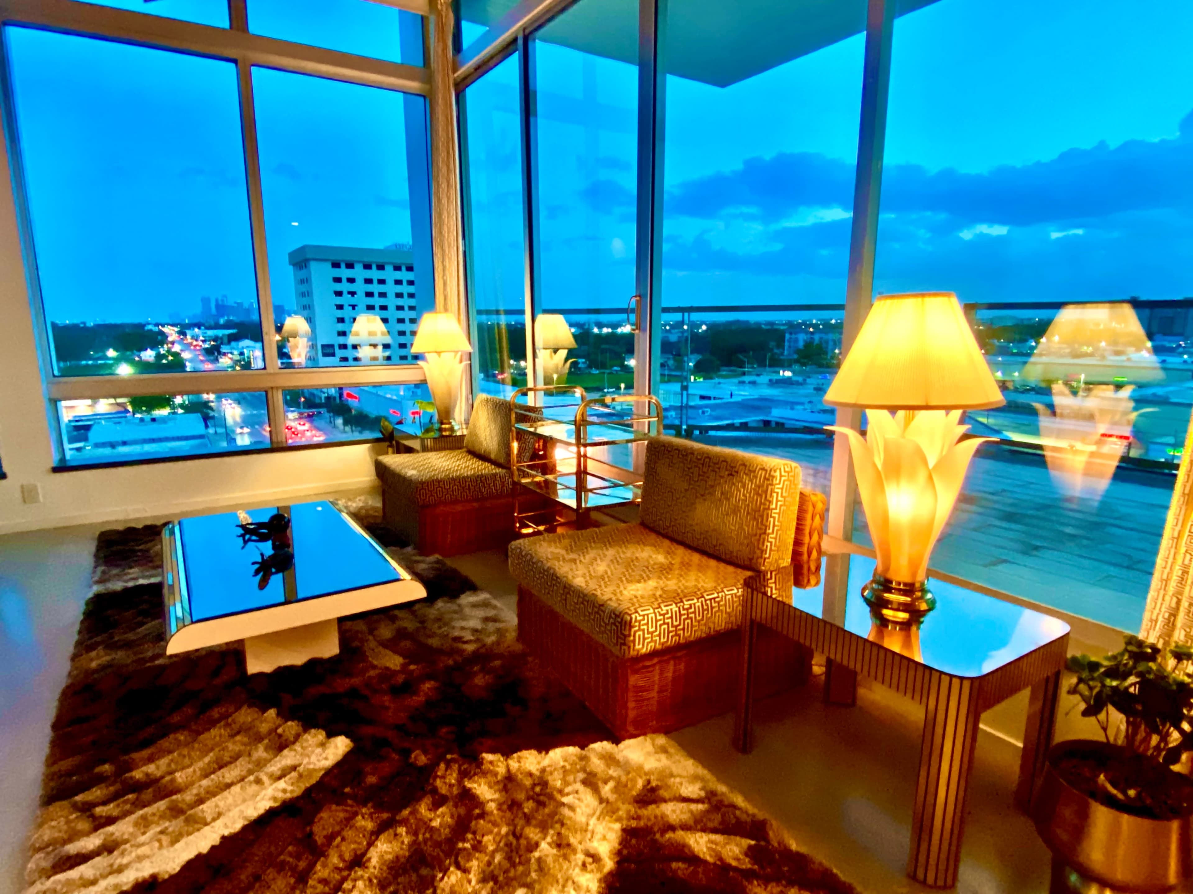 GORGEOUS RETRO LOFT W/ UPSCALE VINTAGE VIGNETTES Image in Upper East Side, Miami, FL