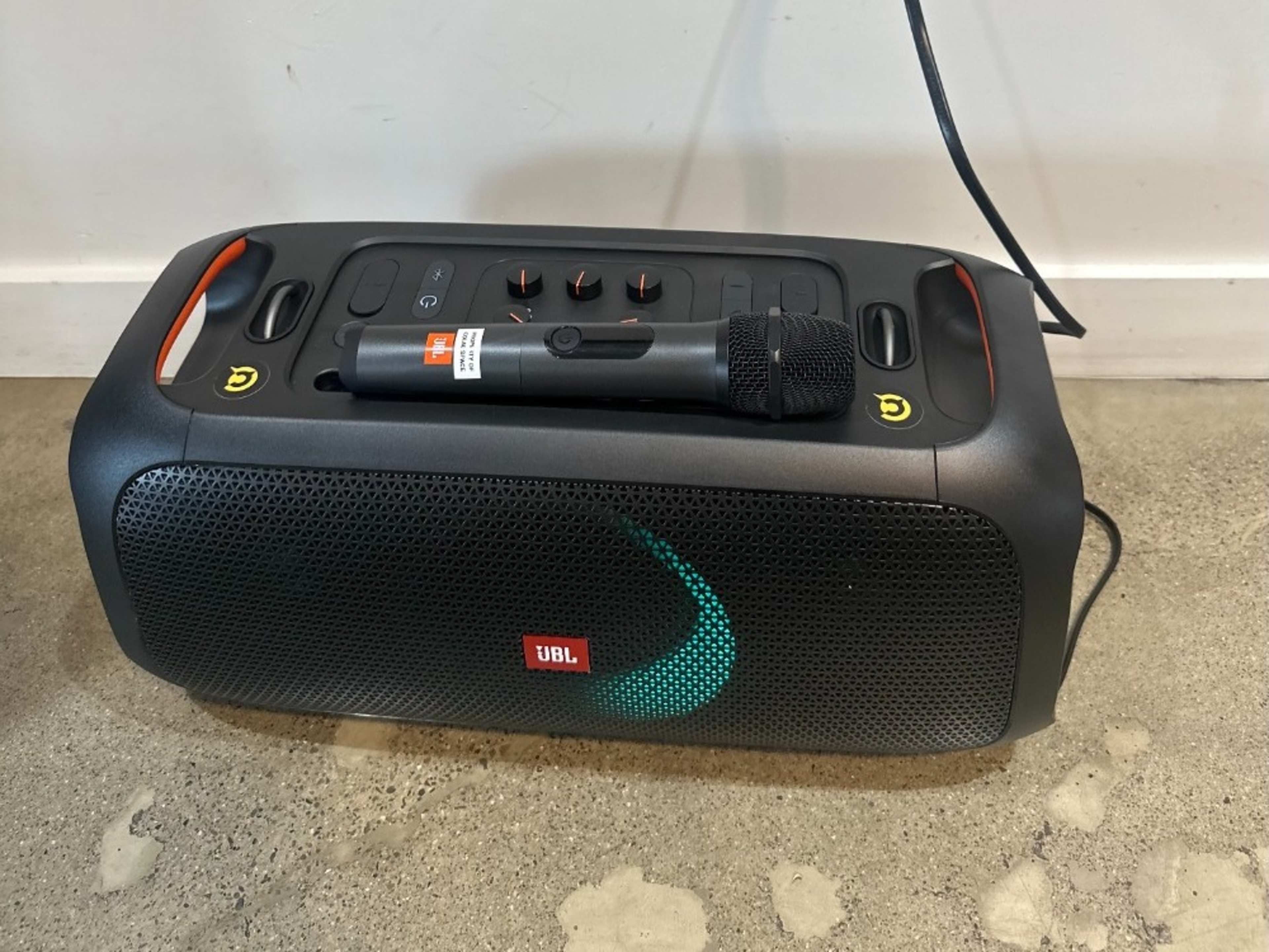 Speaker + Microphone