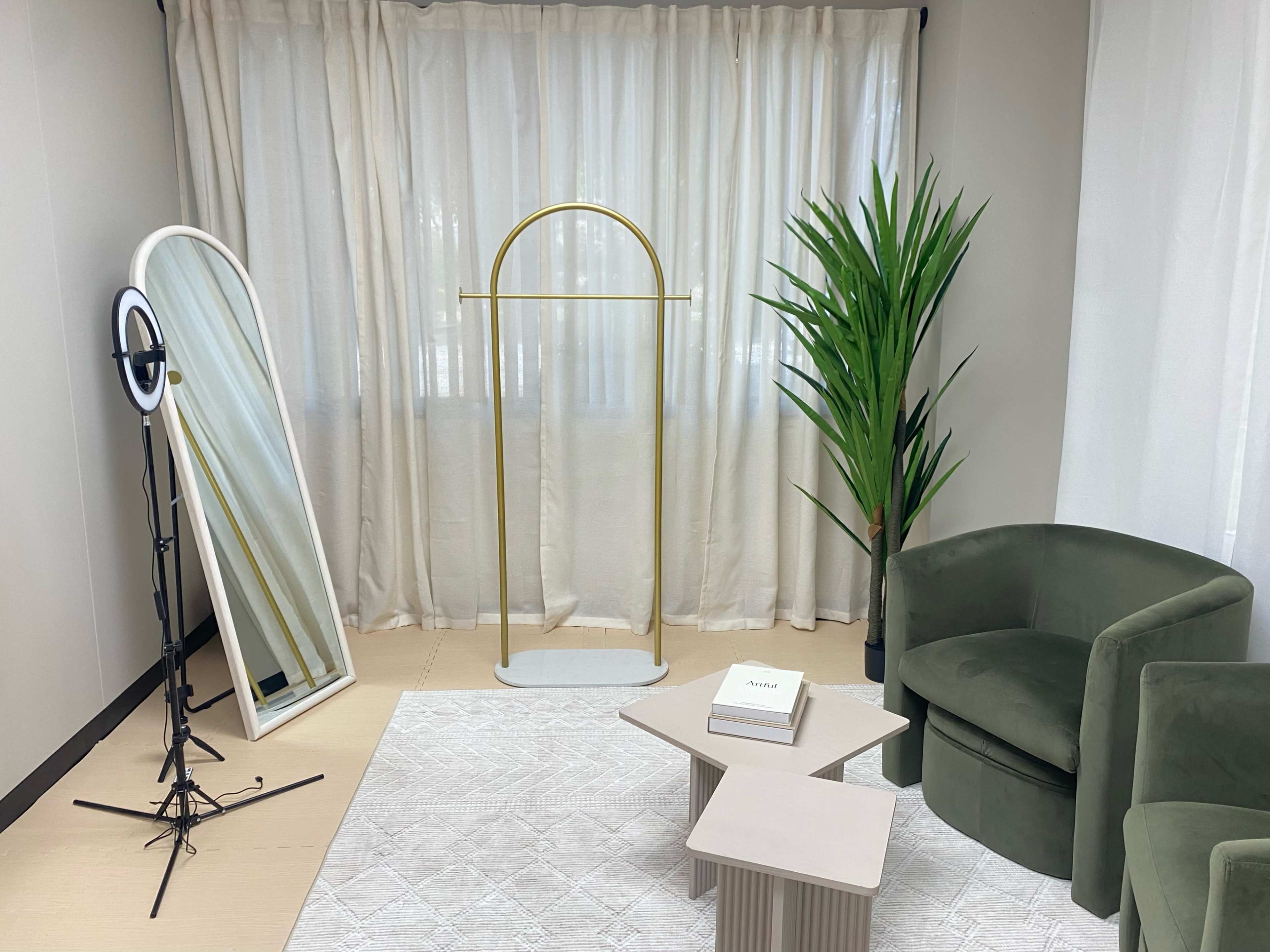 Downtown Content Studio with Natural Light Image in Spartanburg, Spartanburg, SC