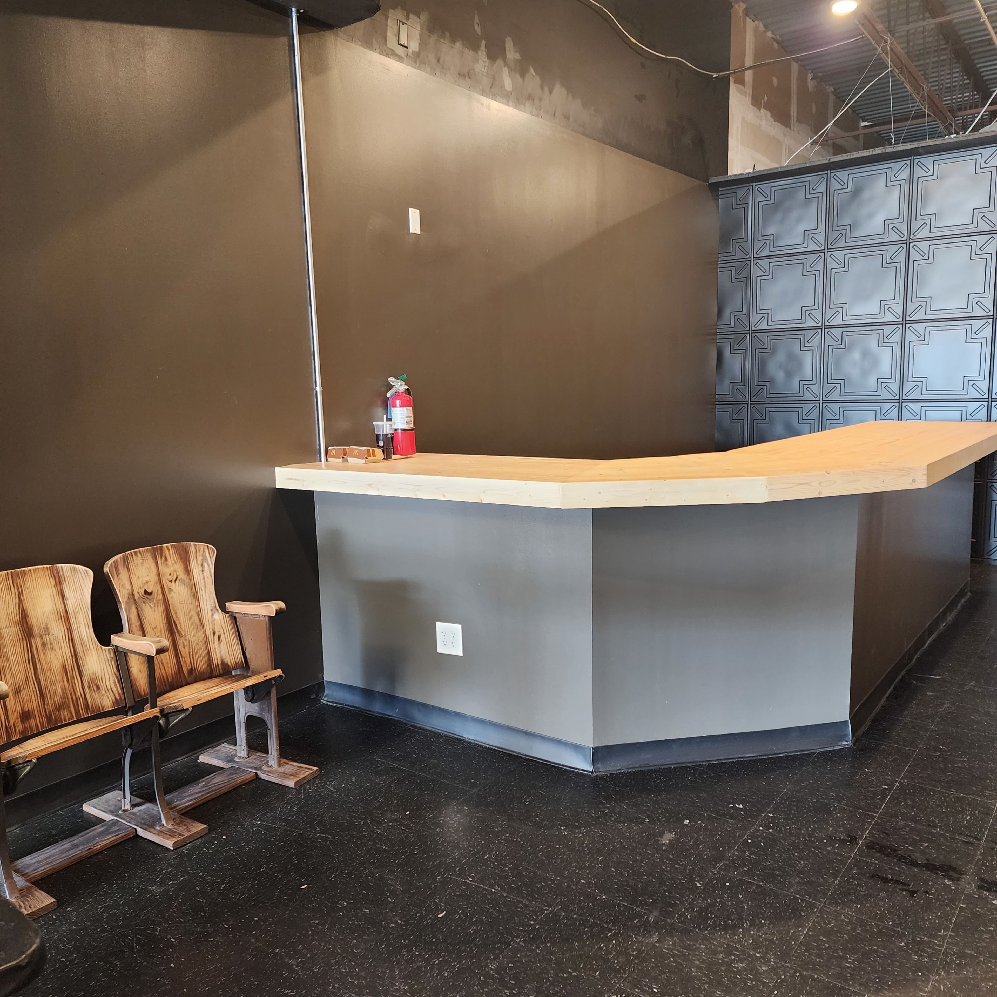 Conveniently Located Spacious Studio Event Venue Image in King, King, NC