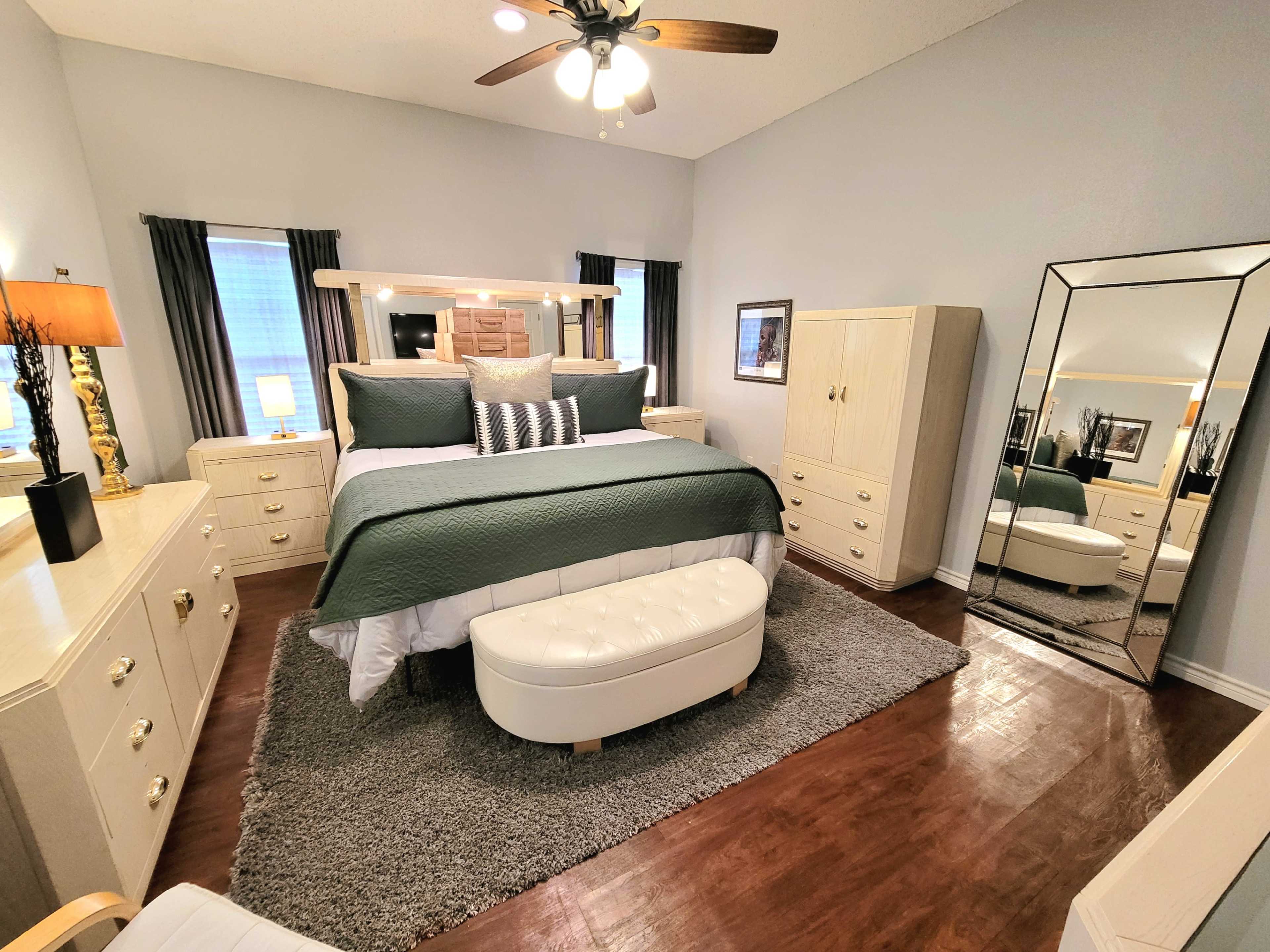 4 Bedroom Home with space, light & huge backyard Image in West Waco, Waco, TX