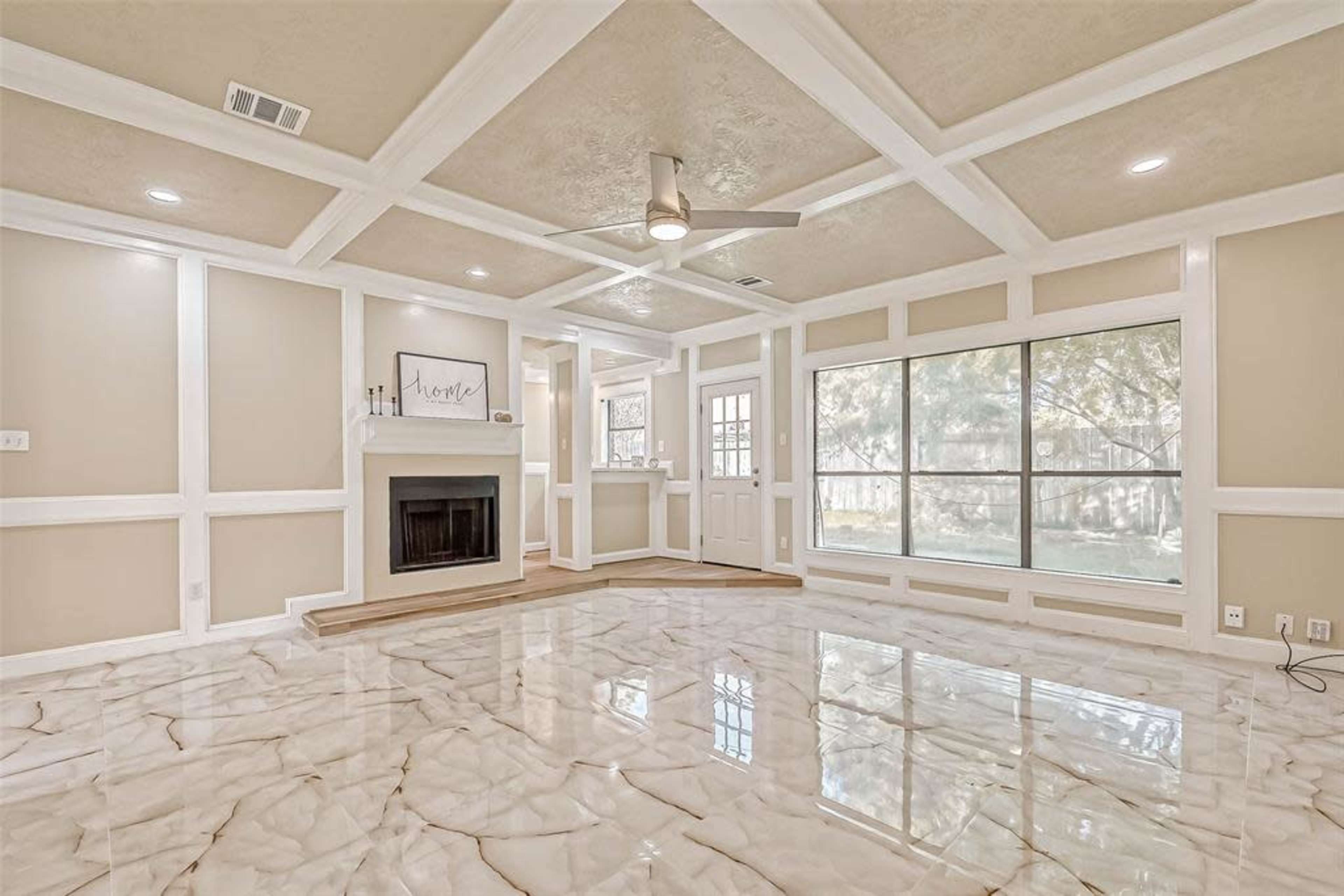 Elegant Traditional Home | Showers, Dinners & Gatherings Image in , Pearland, TX