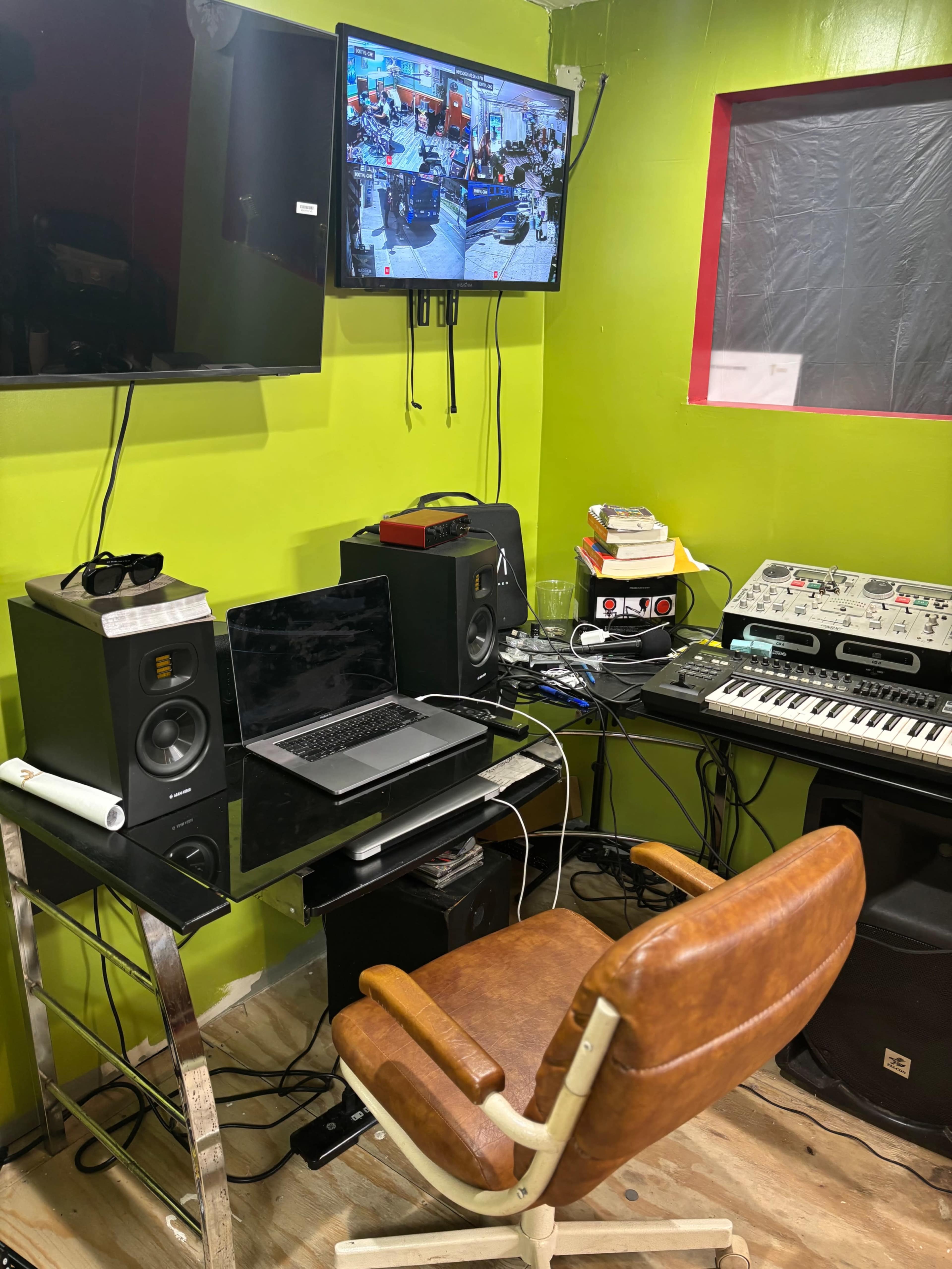 Modern Recording Studio in South Ozone Park with Professional Equipment” Image in South Ozone Park, South Ozone Park, NY
