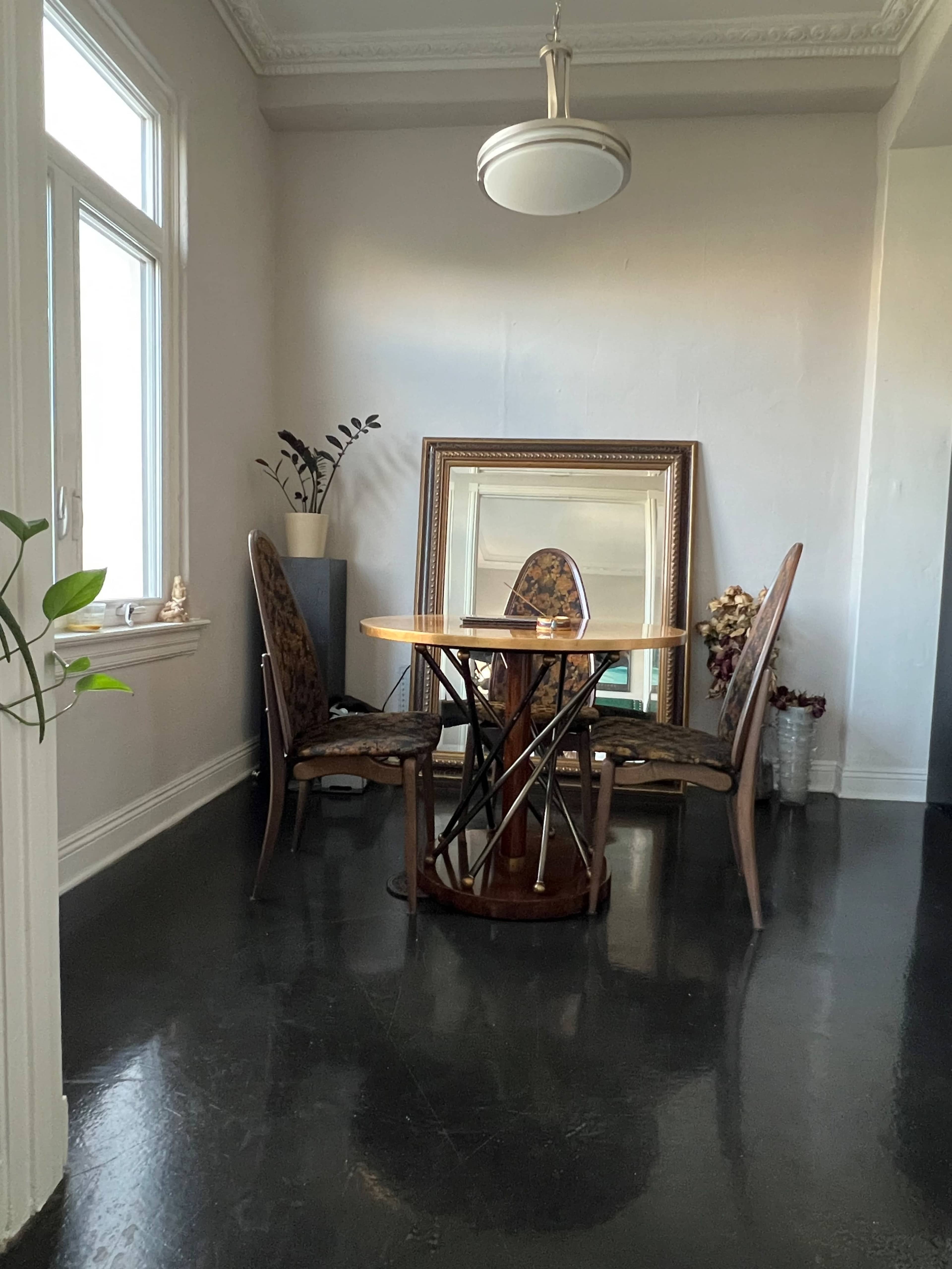 1929 Studio Apt with Unique Bathroom Image in Koreatown, Los Angeles, CA