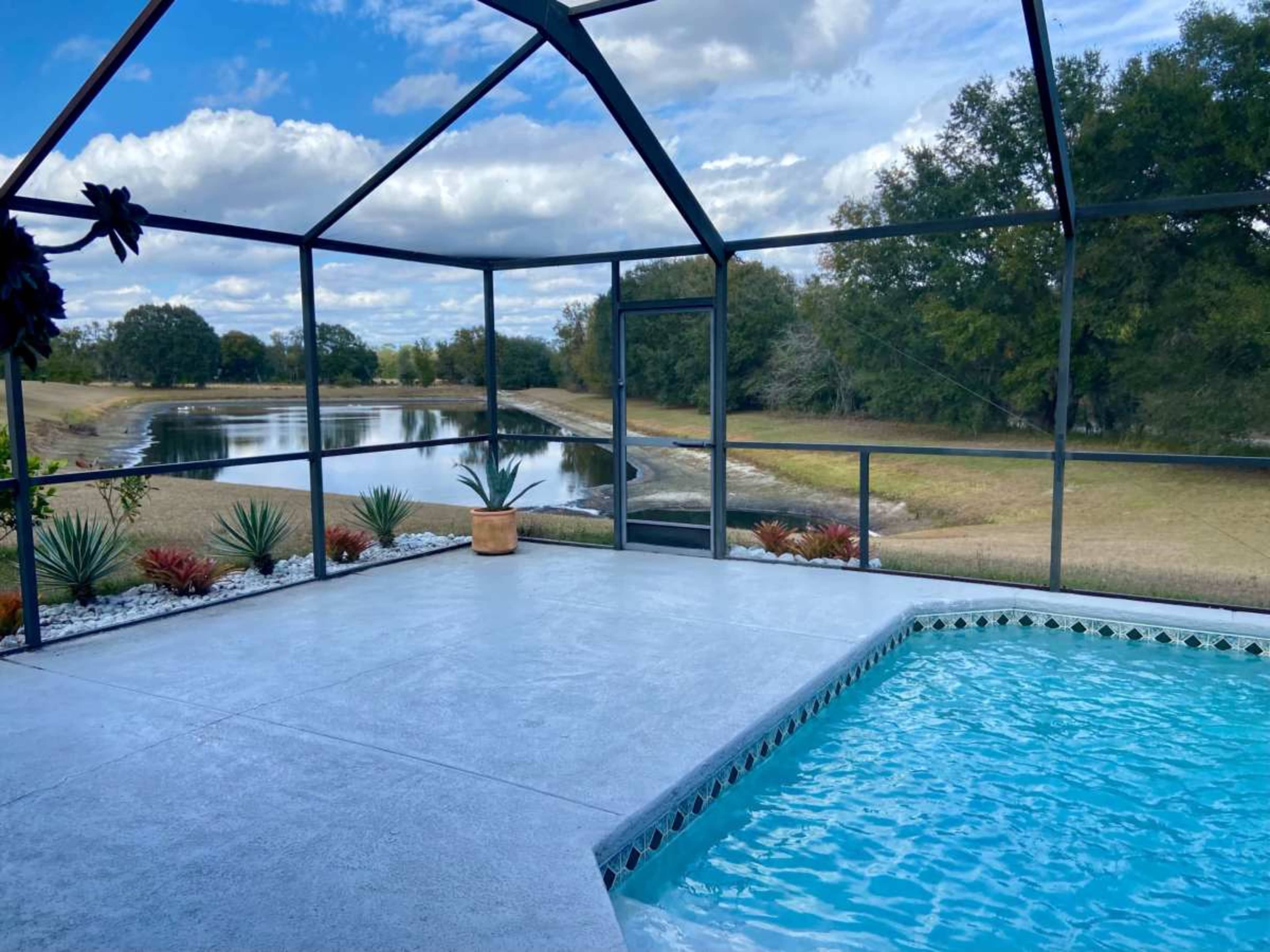 Tranquil Retreat Home Overlooking Nature Image in Valrico, Valrico, FL