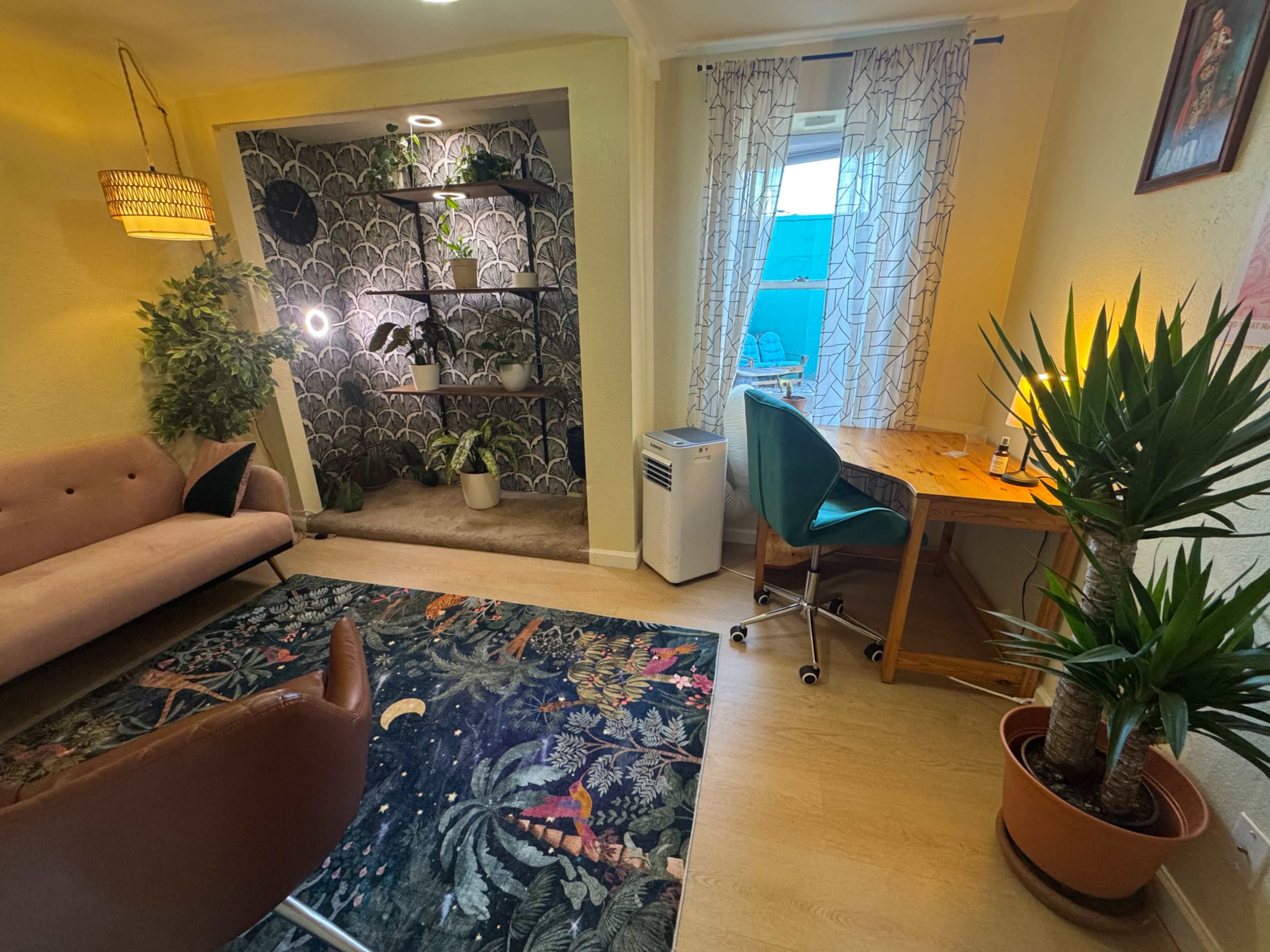 Oakland Wellness Suite filled with plants and natural lighting II Image in School, Oakland, CA