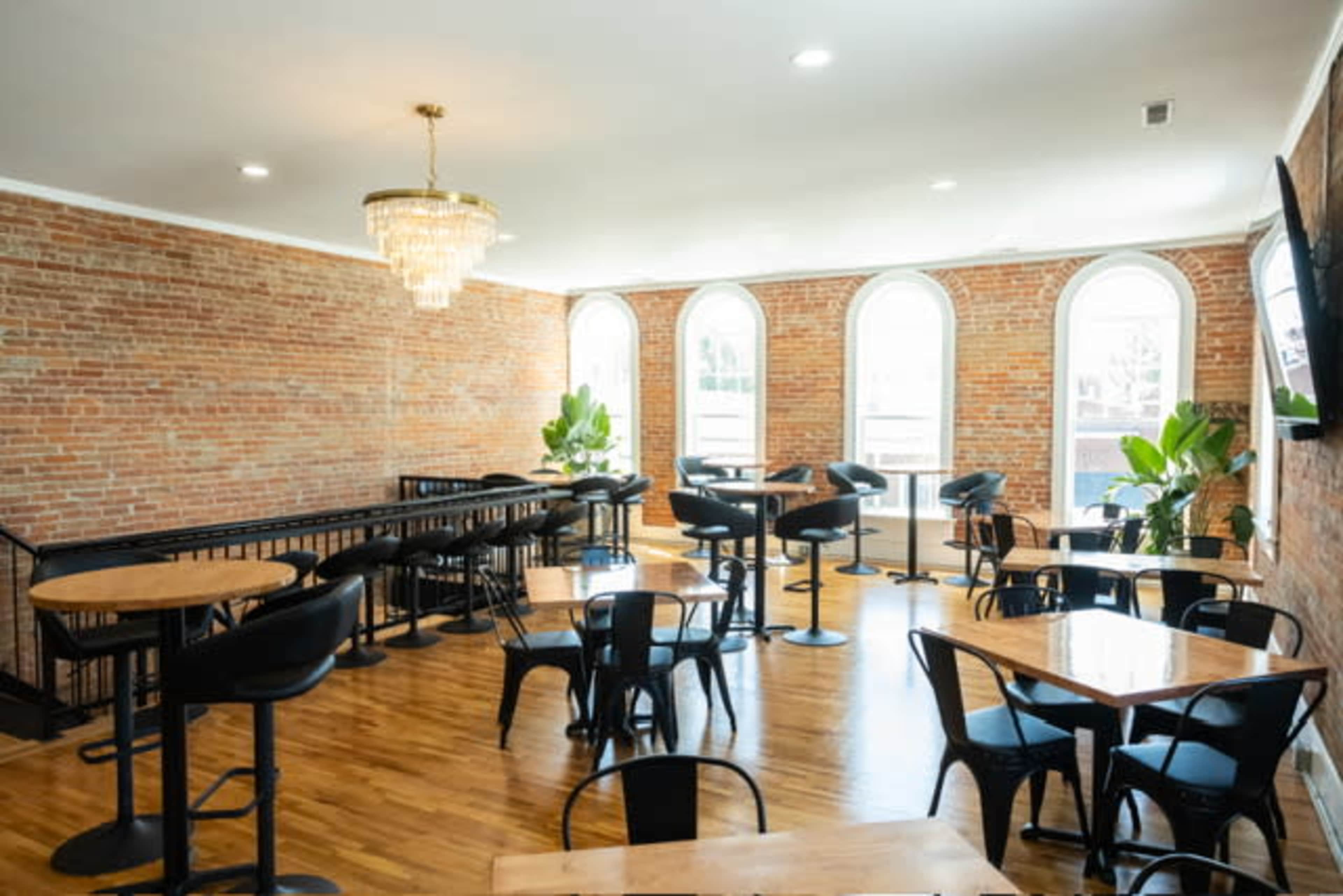 Historical and Chic Downtown Event Space with Gorgeous Lighting Image in Carroll Township, Platte City, MO