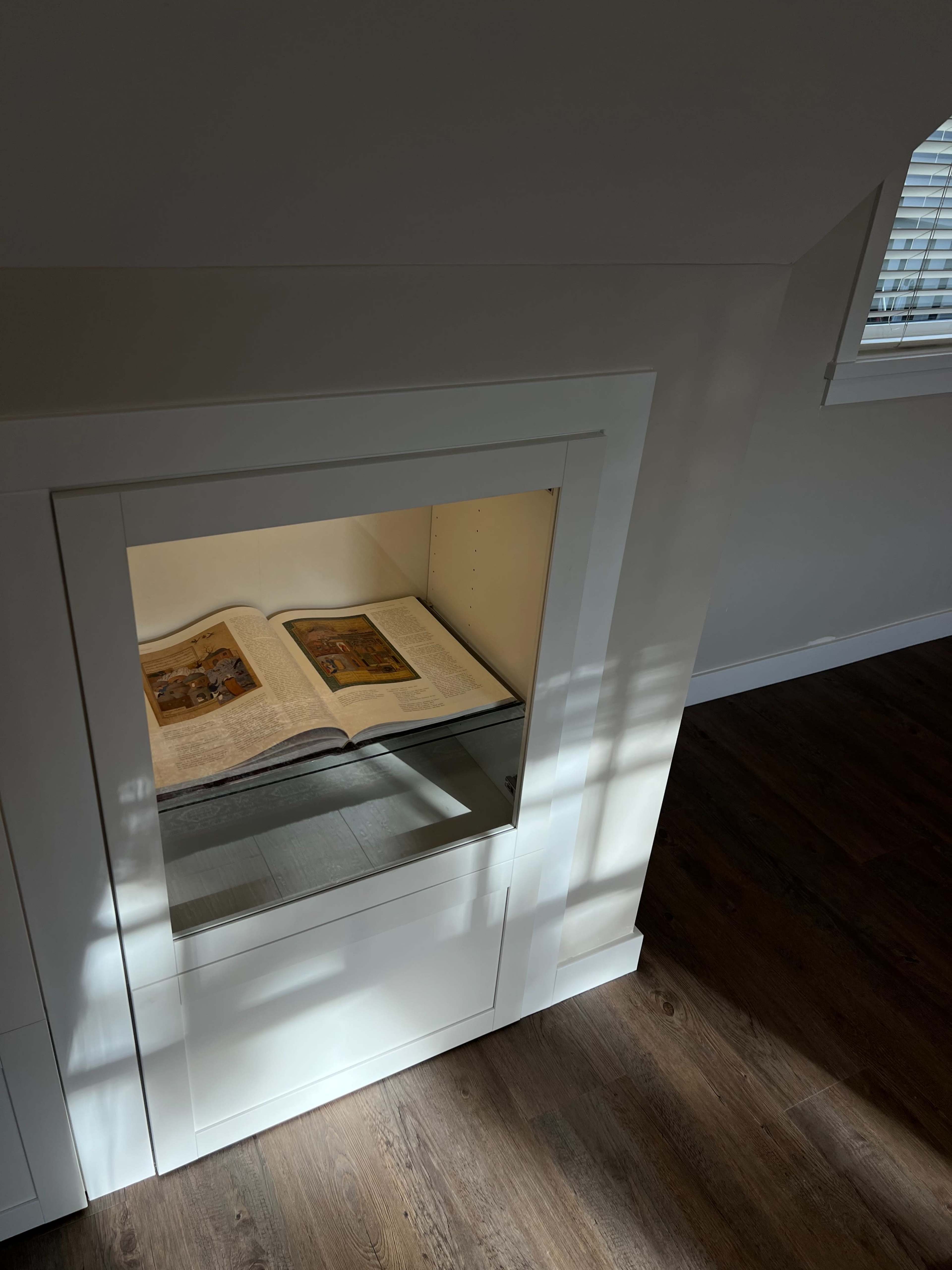 Bright Studio Loft with North Shore View Image in Central Vancouver, Vancouver, BC