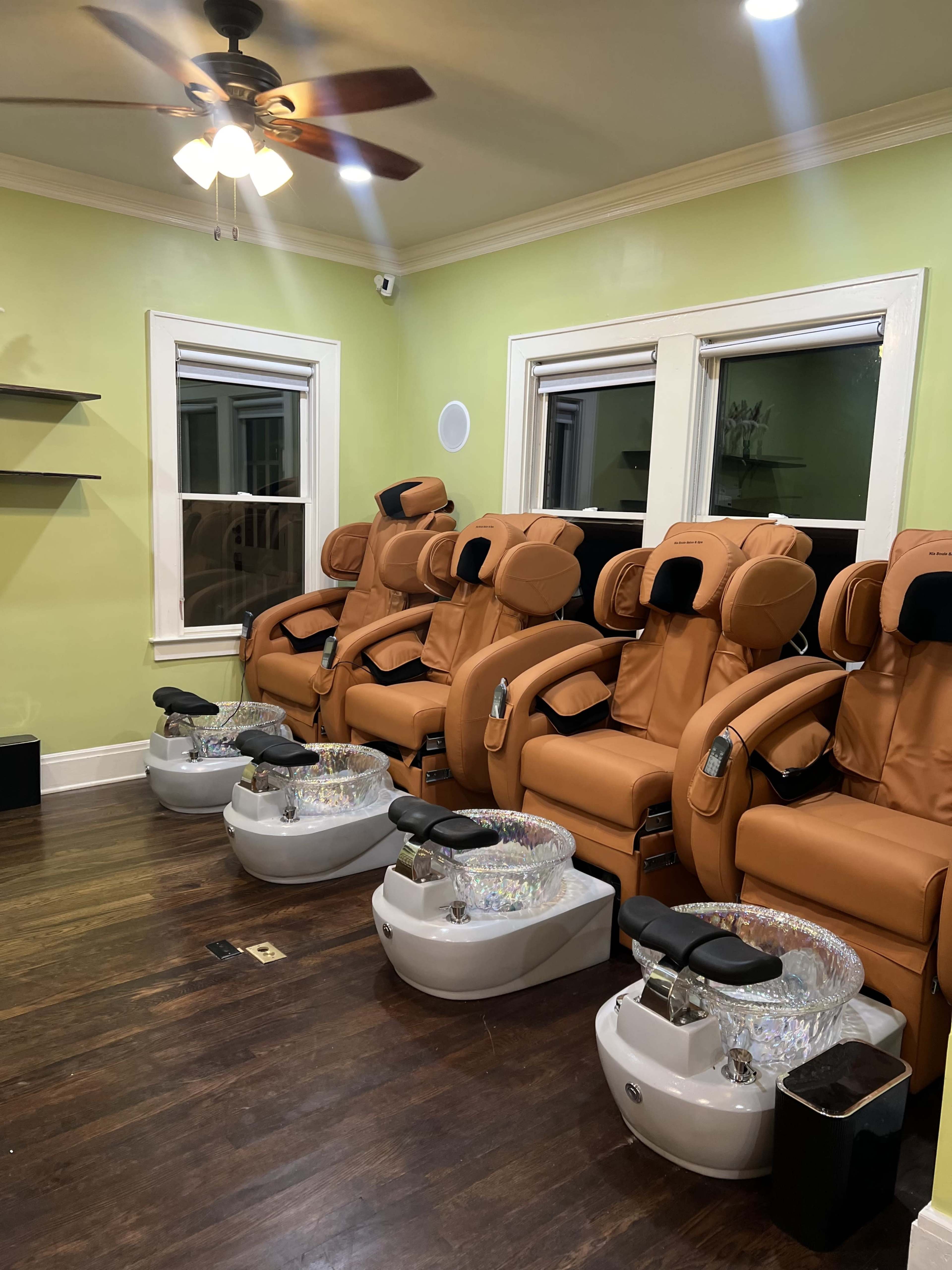 Luxury Urban Salon & Spa Retreat Image in Fayetteville, Fayetteville, GA