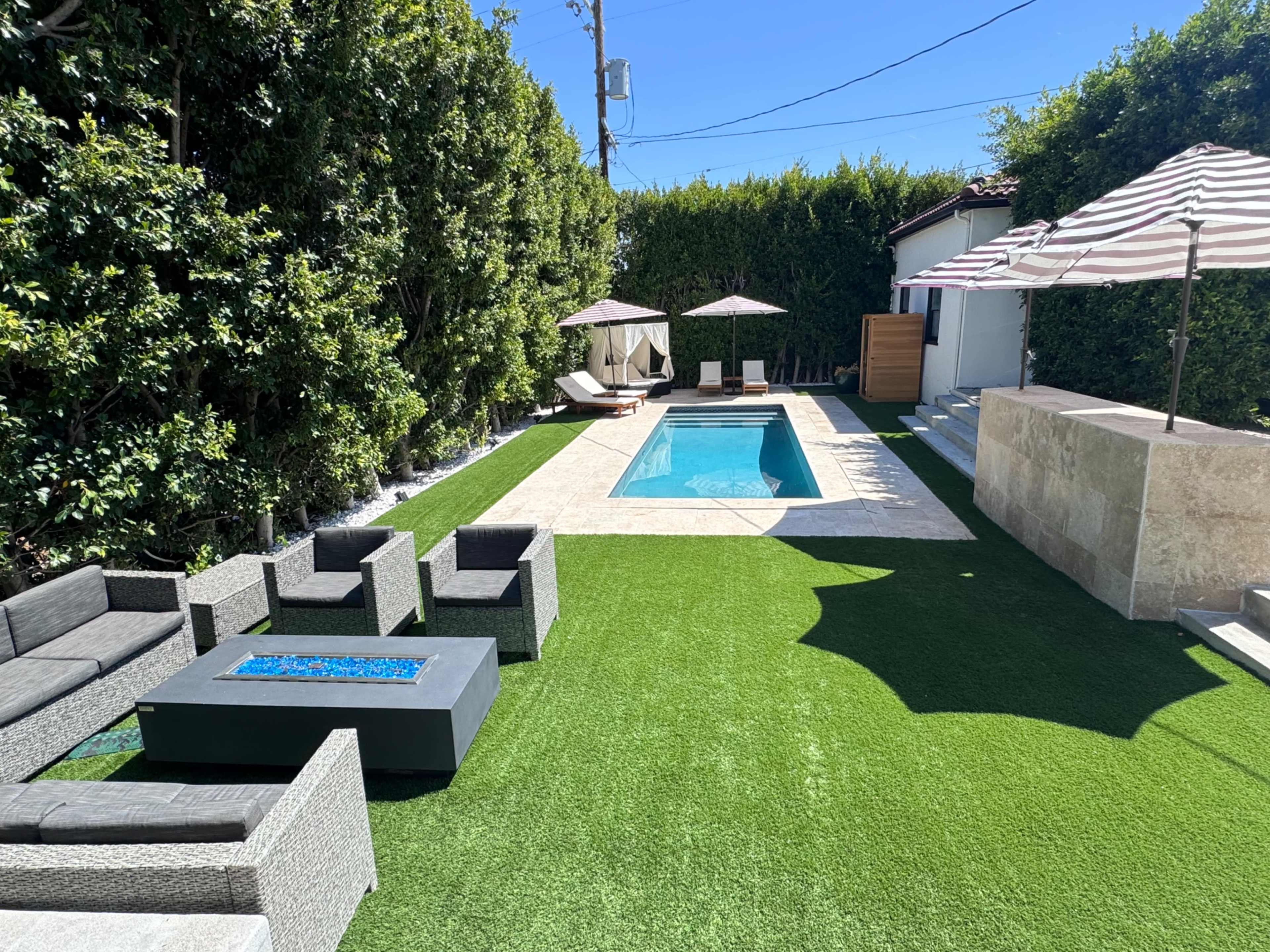 Classic Hollywood Home with Modern Amenities and Views of Hollywood Sign! Image in Central LA, Los Angeles, CA