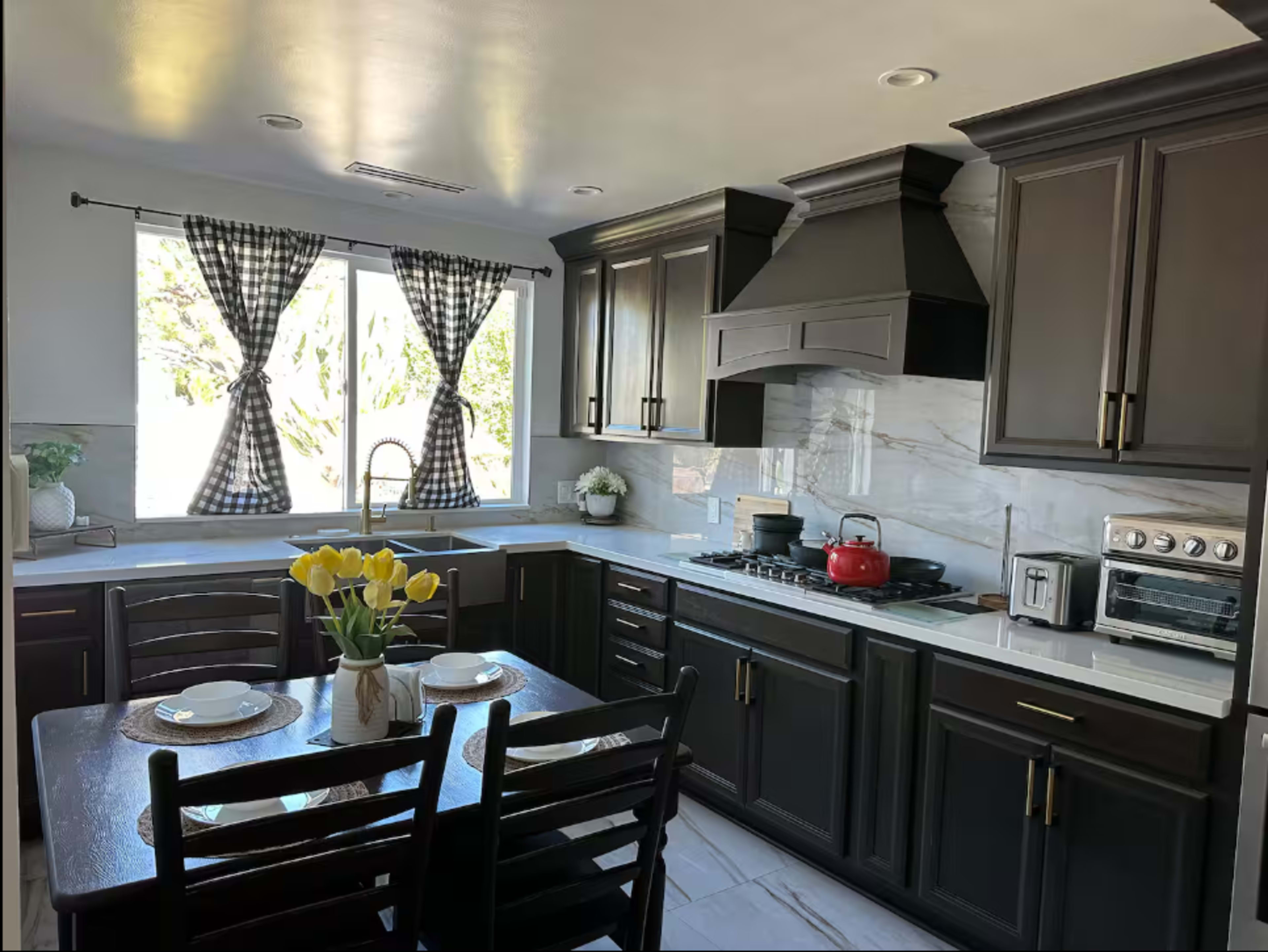 Sleek Modern House with Flexible Layout — Great for Film & Creative Work Image in North Hills, Los Angeles, CA