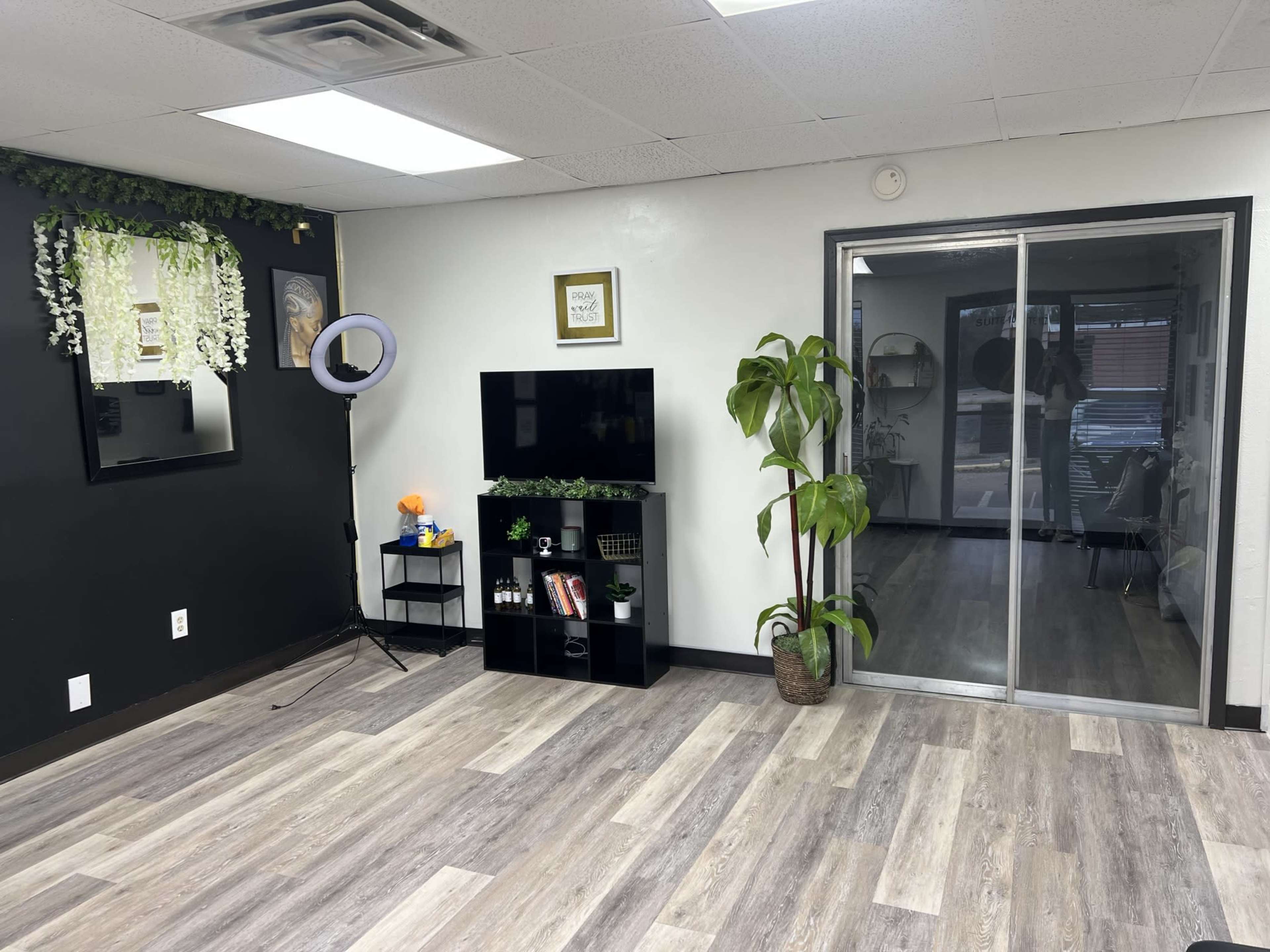 Modern Open Space Image in Mesquite, Mesquite, TX