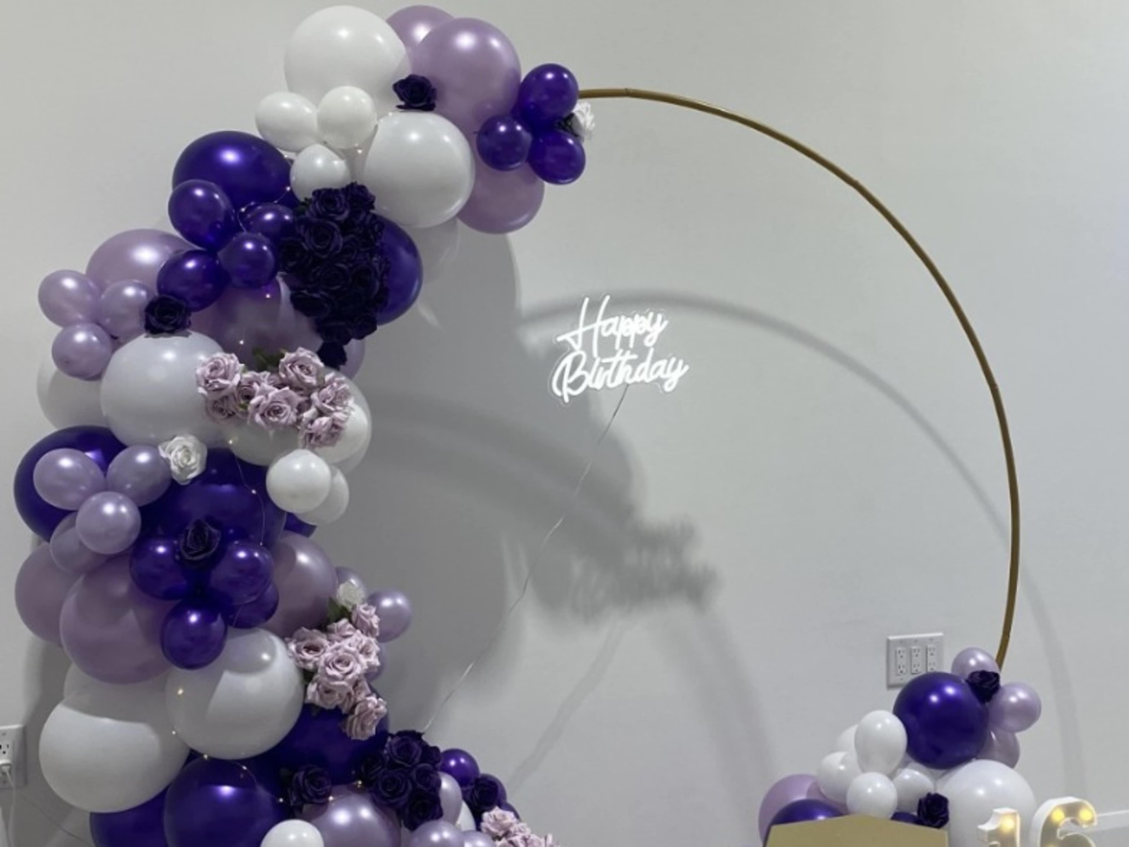 Balloon Decor Setup 