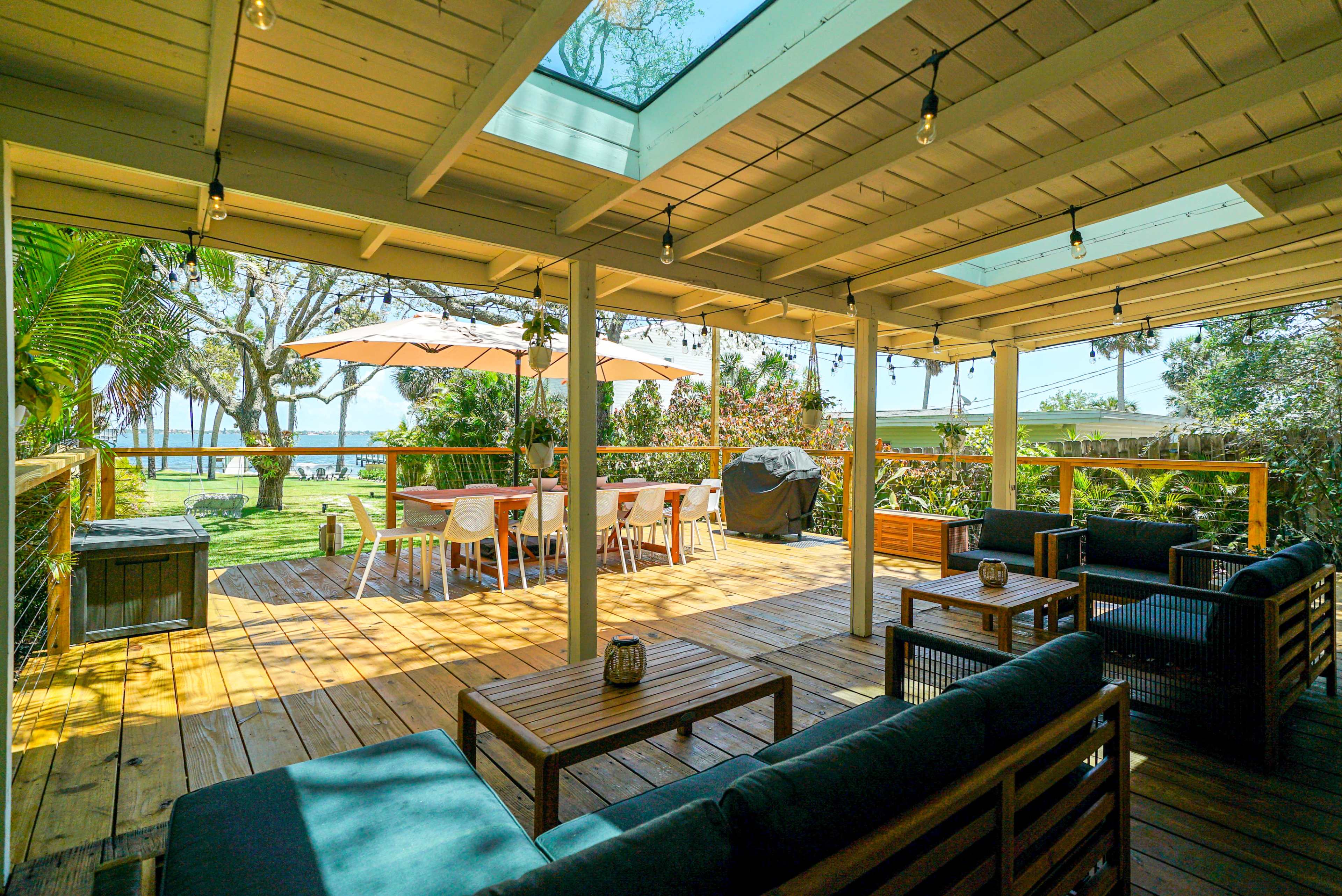 New Modern Tropical Waterfront Bungalow Estate Image in Melbourne, Melbourne, FL