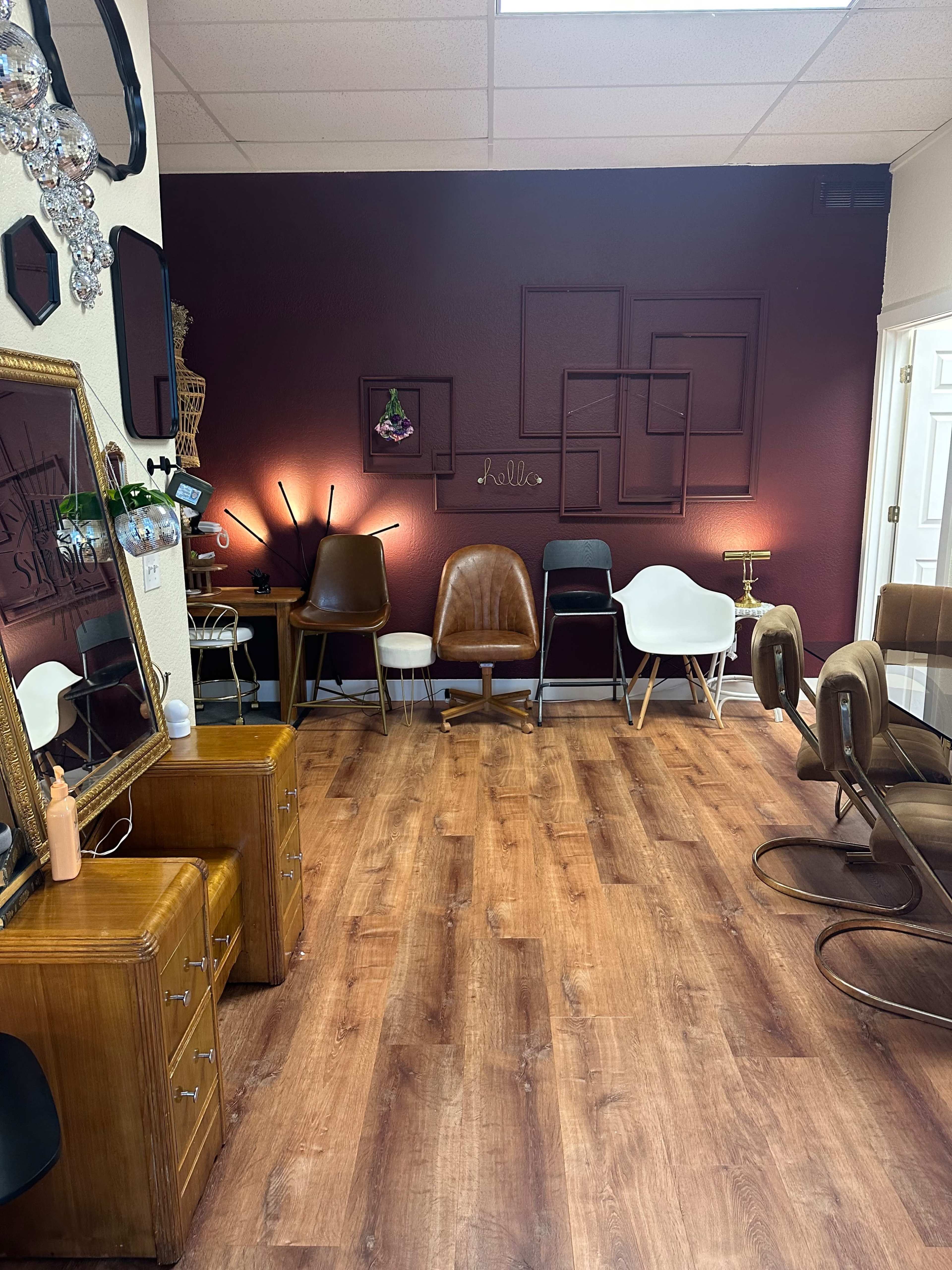 Downtown Natural Light Photography Studio with Water Views Image in Oak Harbor, Oak Harbor, WA