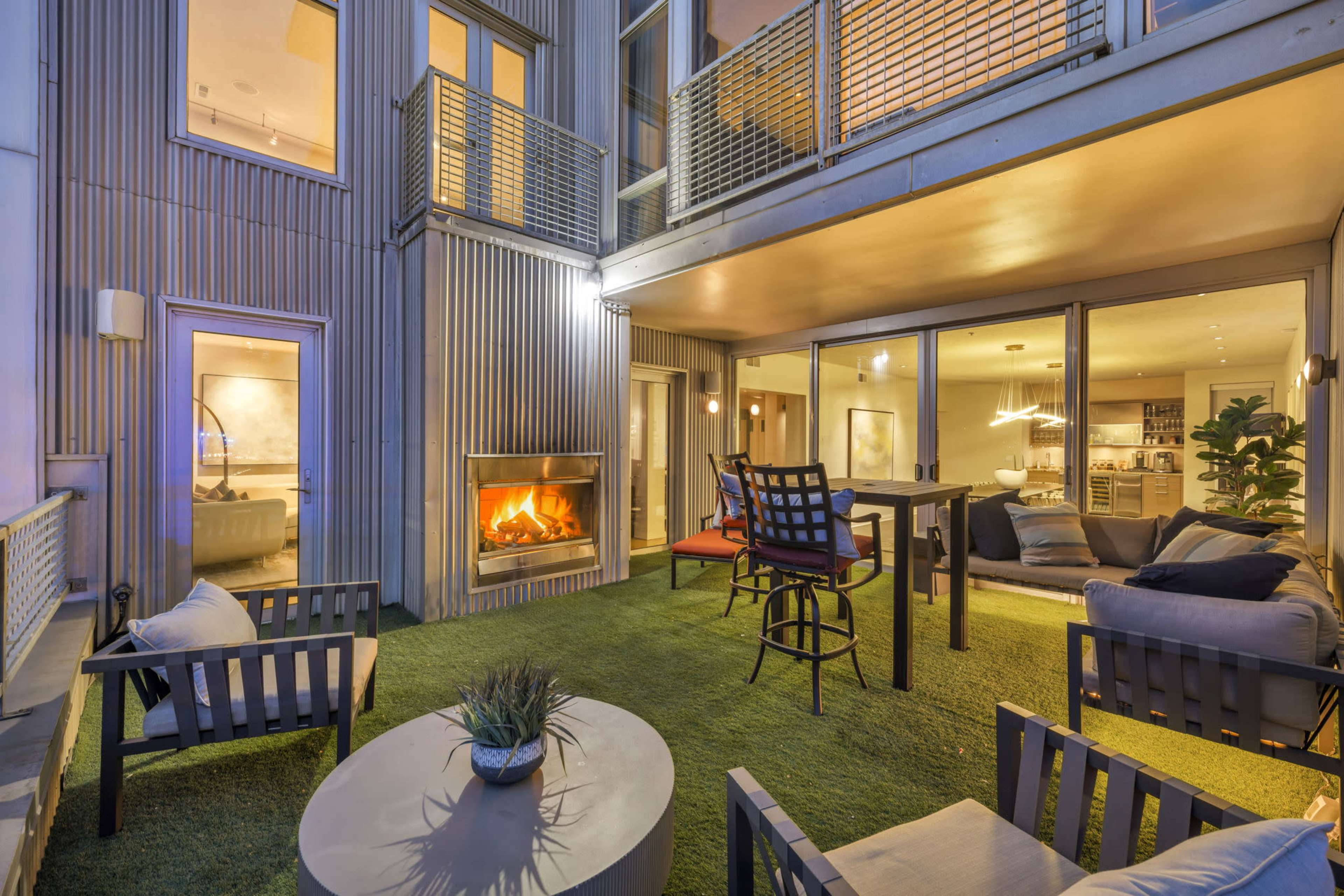 4000 sq ft Luxe 4BR Penthouse | Theater | Patio Image in Ohio City, Cleveland, OH