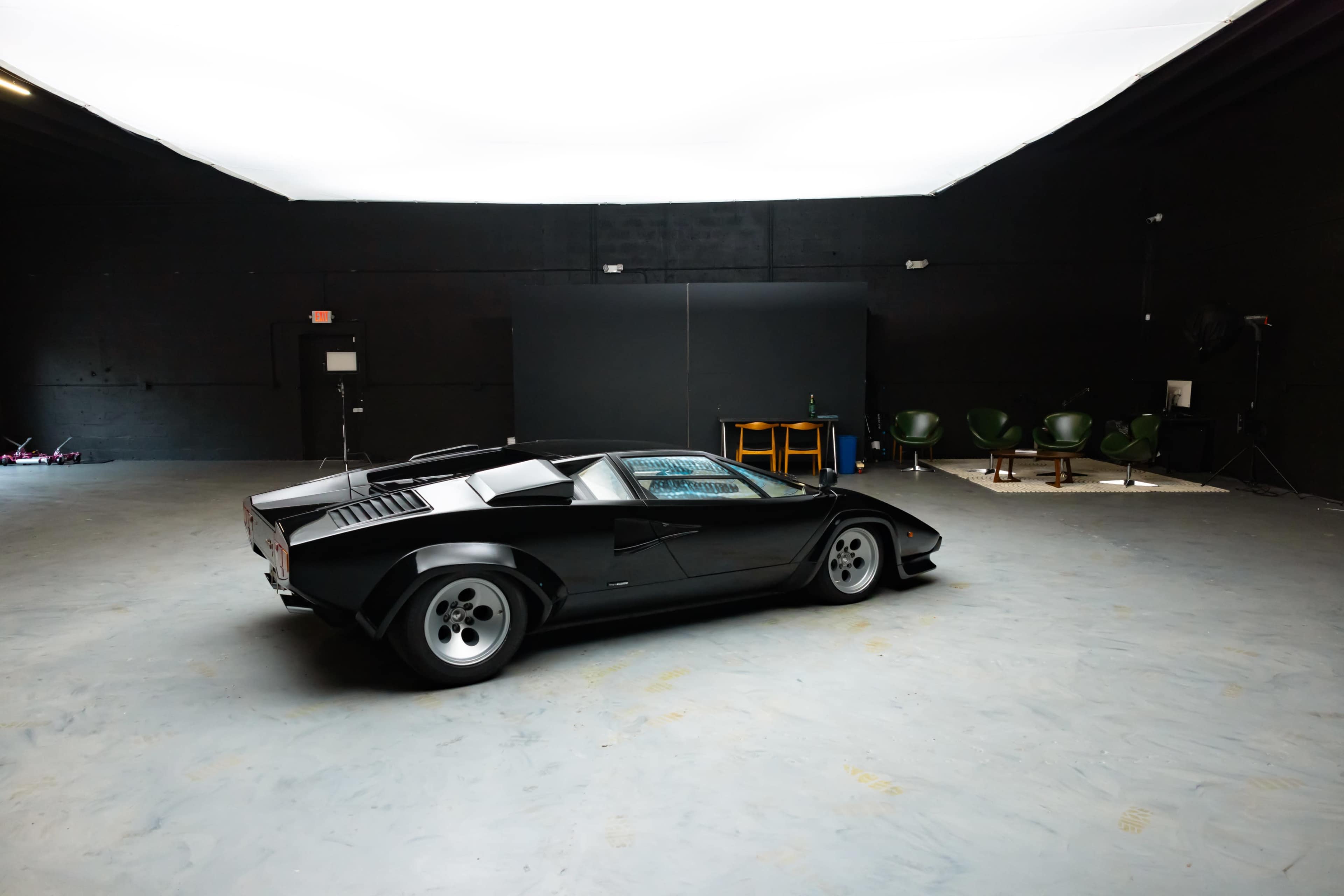 Spacious Photo & Event Studio in Miami - Car-Friendly, Customizable Layout Image in Edgewater, Miami, FL