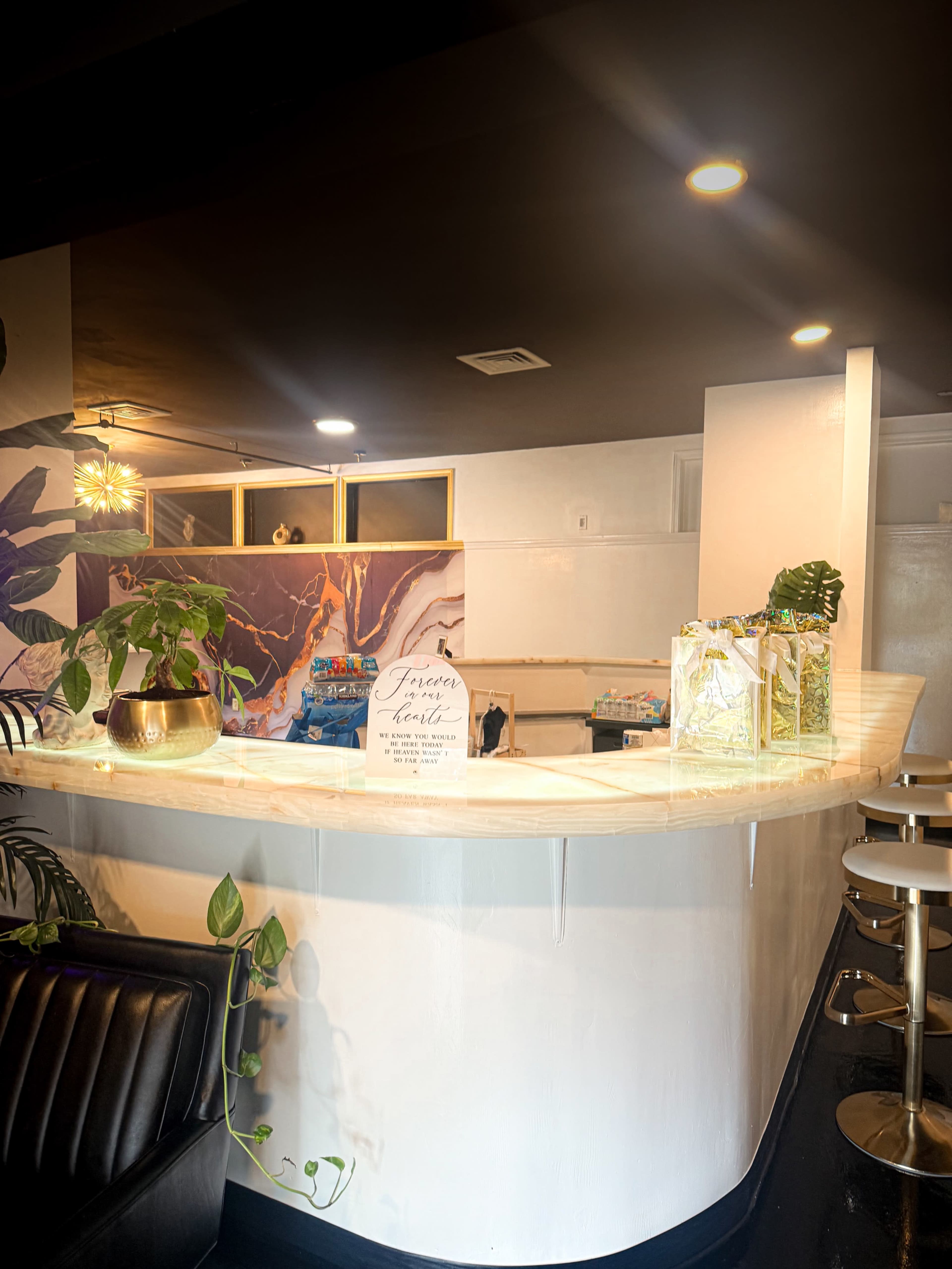 Beautiful Boutique Lounge Image in South Tacoma, Tacoma, WA