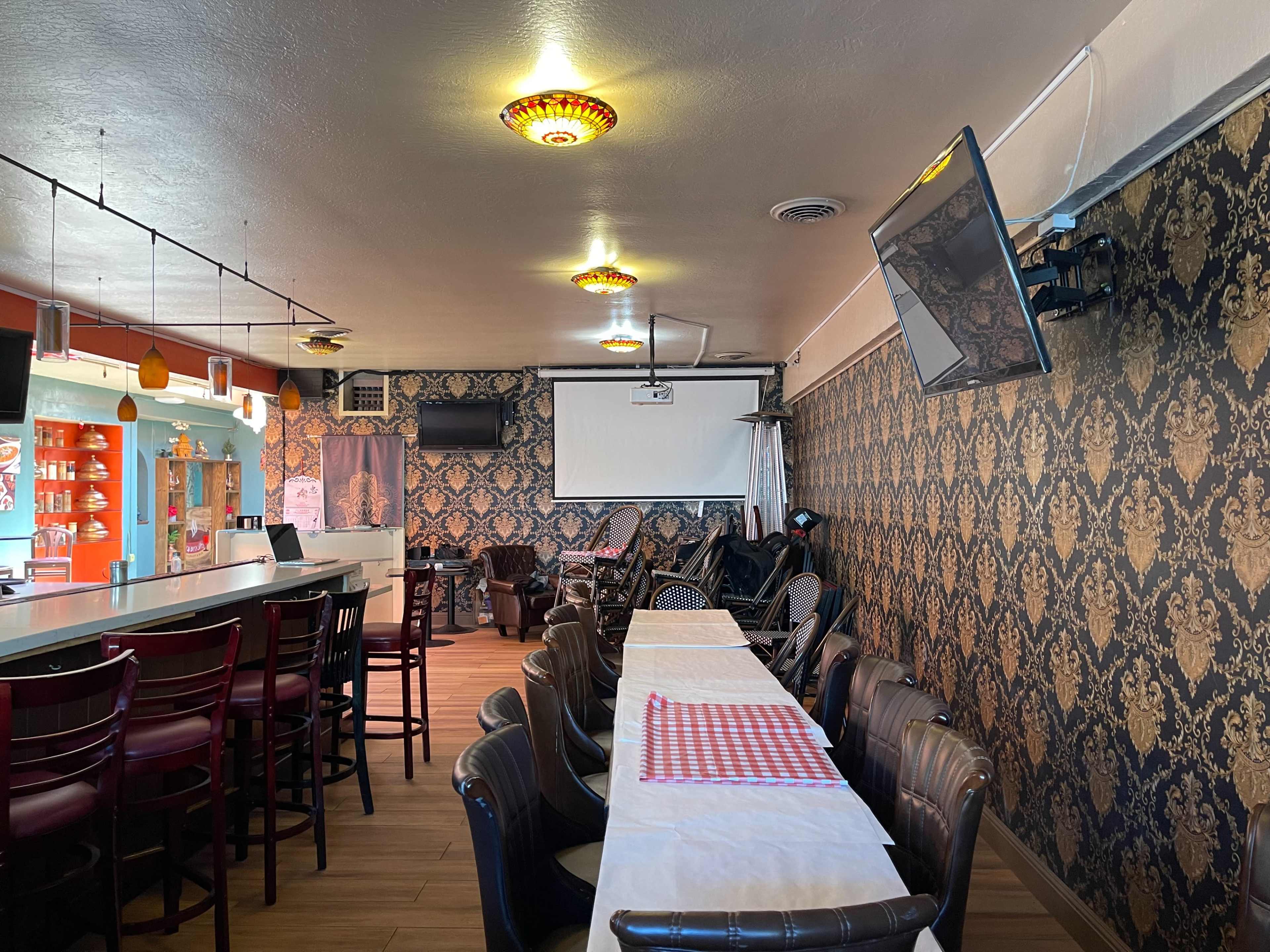 Semi-private Restaurant & Bar Image in Millbrae, Millbrae, CA