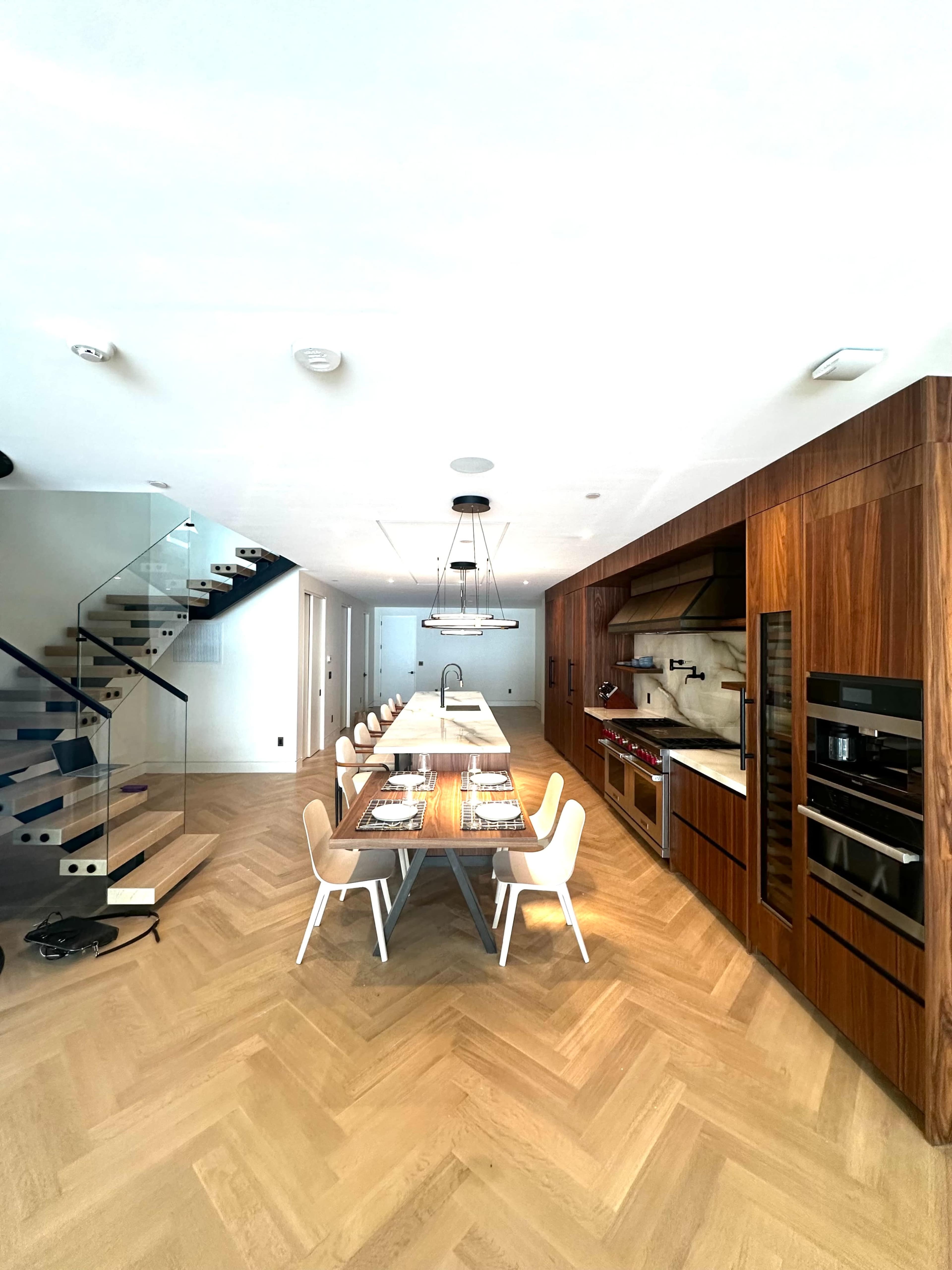 Maison Menos-- Grand Kitchen Image in Hoboken, HOBOKEN, NJ