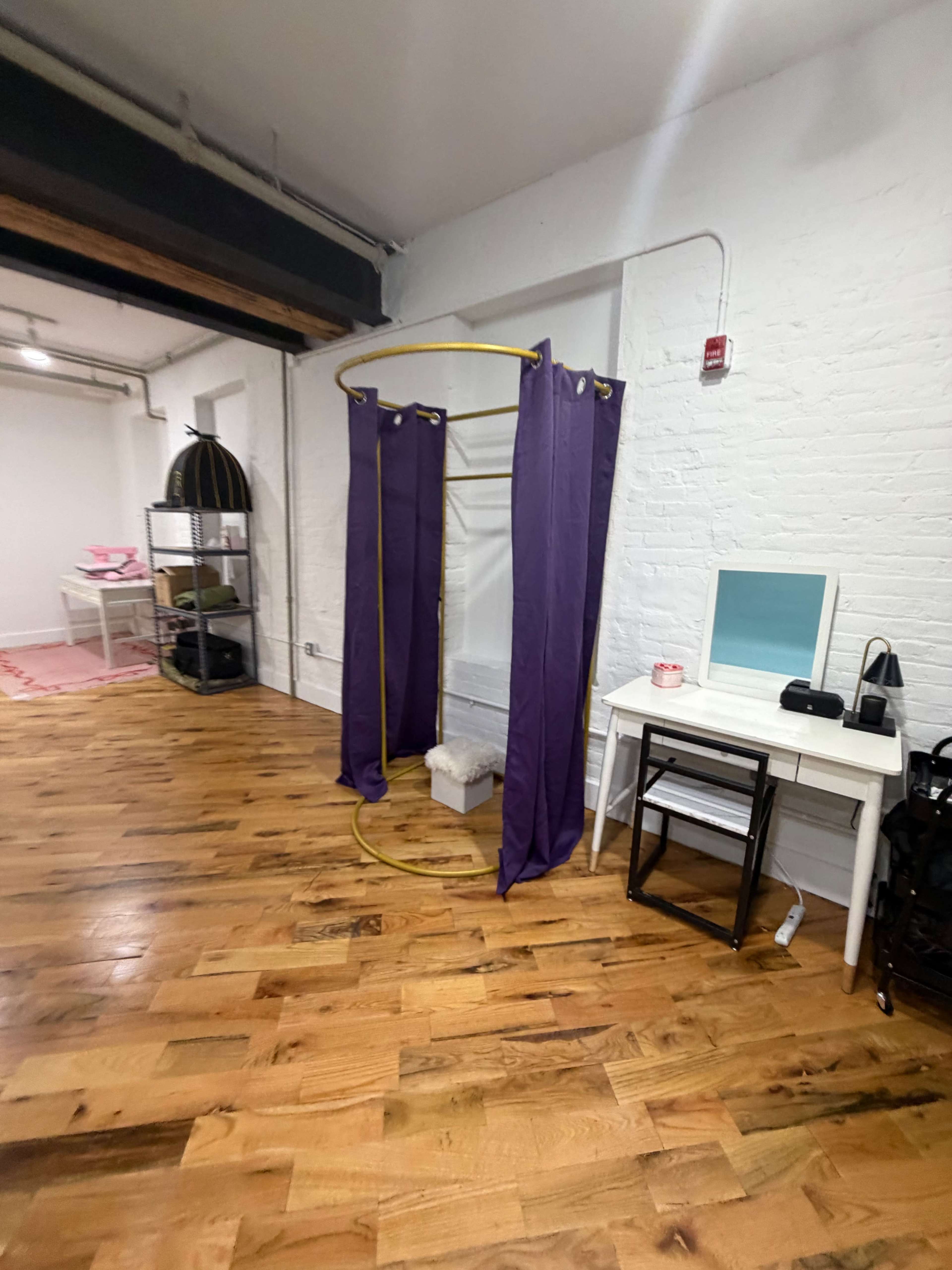 Spacious DUMBO Creative Loft Studio Image in Vinegar Hill, Brooklyn, NY