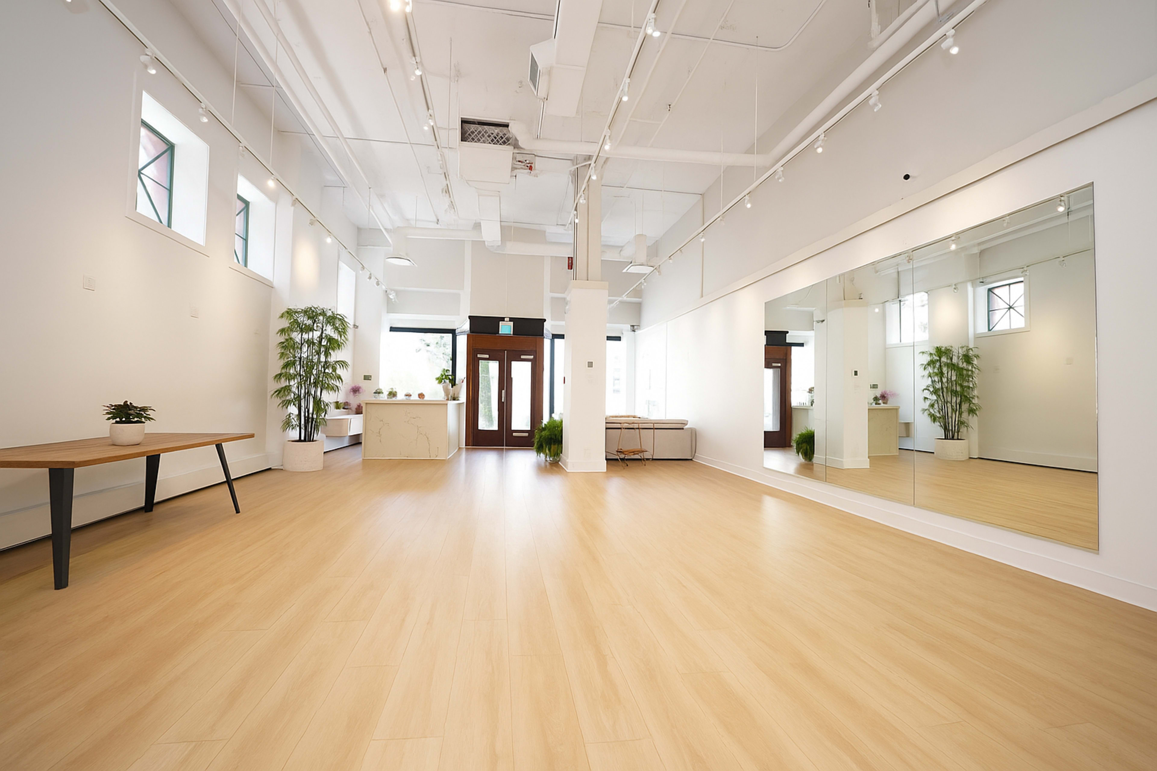 Bright, Minimal Studio in Urban North Vancouver Image in North Vancouver, north vancouver, BC