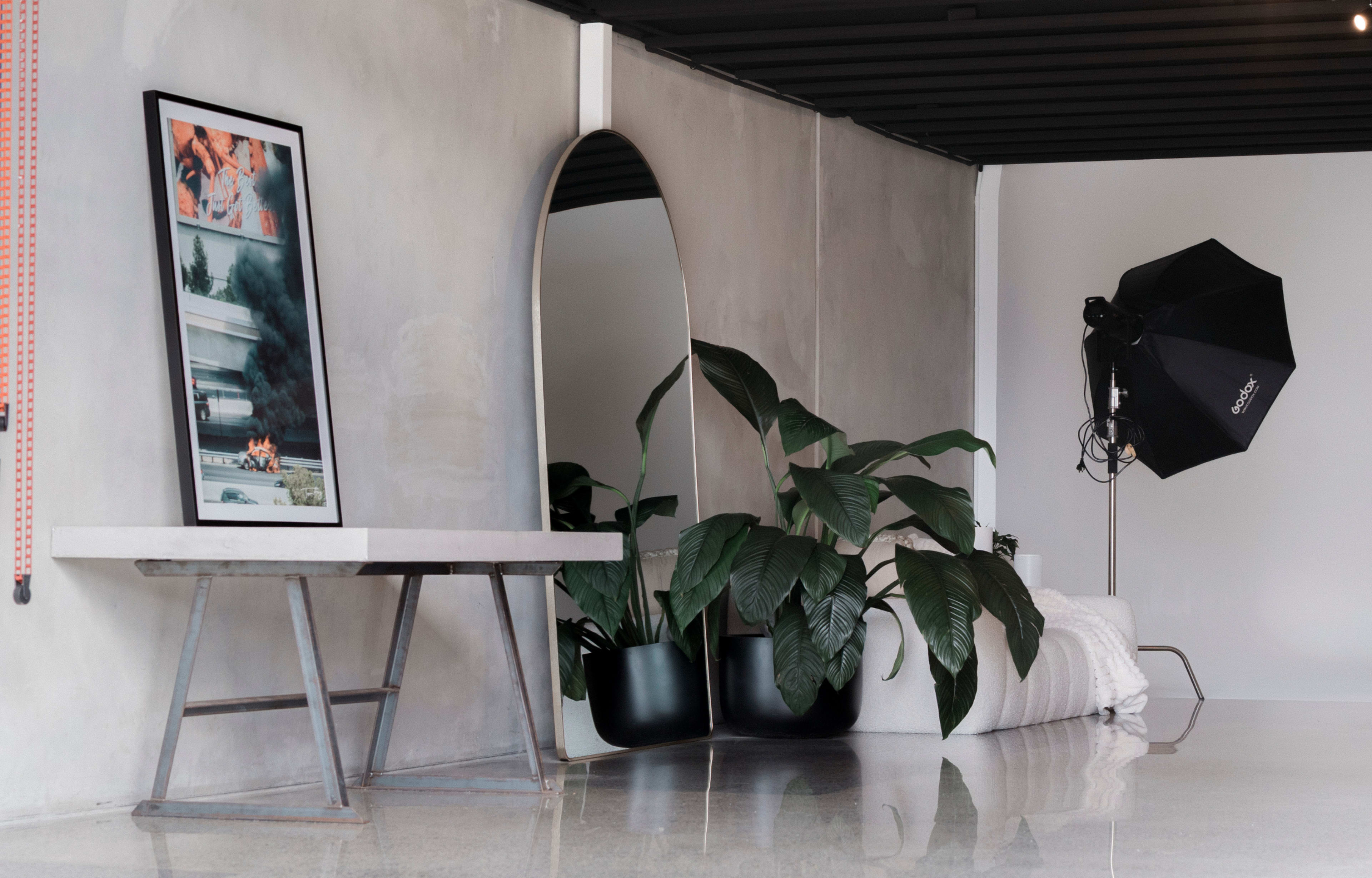 Photography Studio with Floor to Ceiling Cyclorama Image in Tweed Heads South, Tweed Heads South, NSW