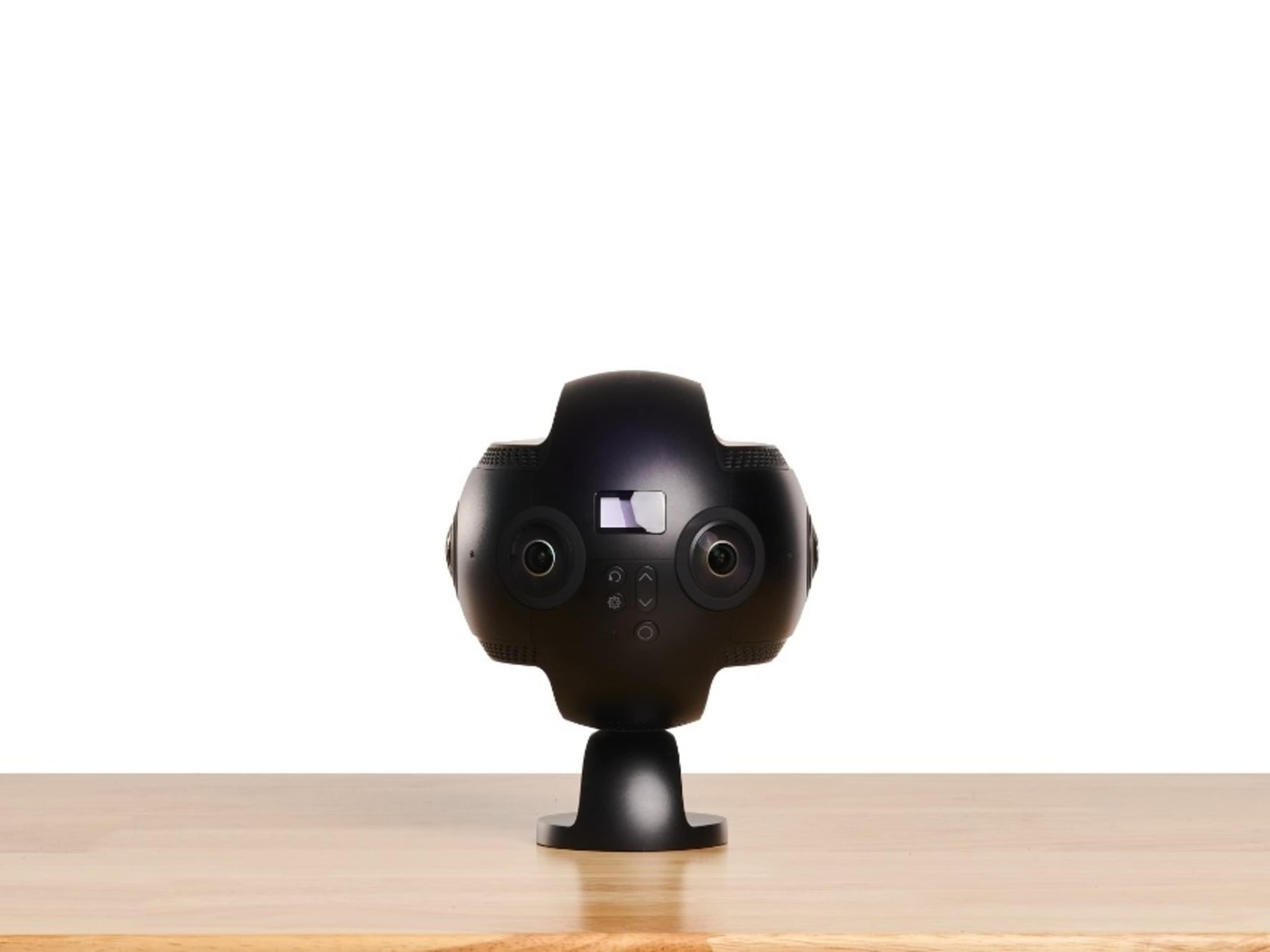 InstaPro 360 8k Spherical Camera