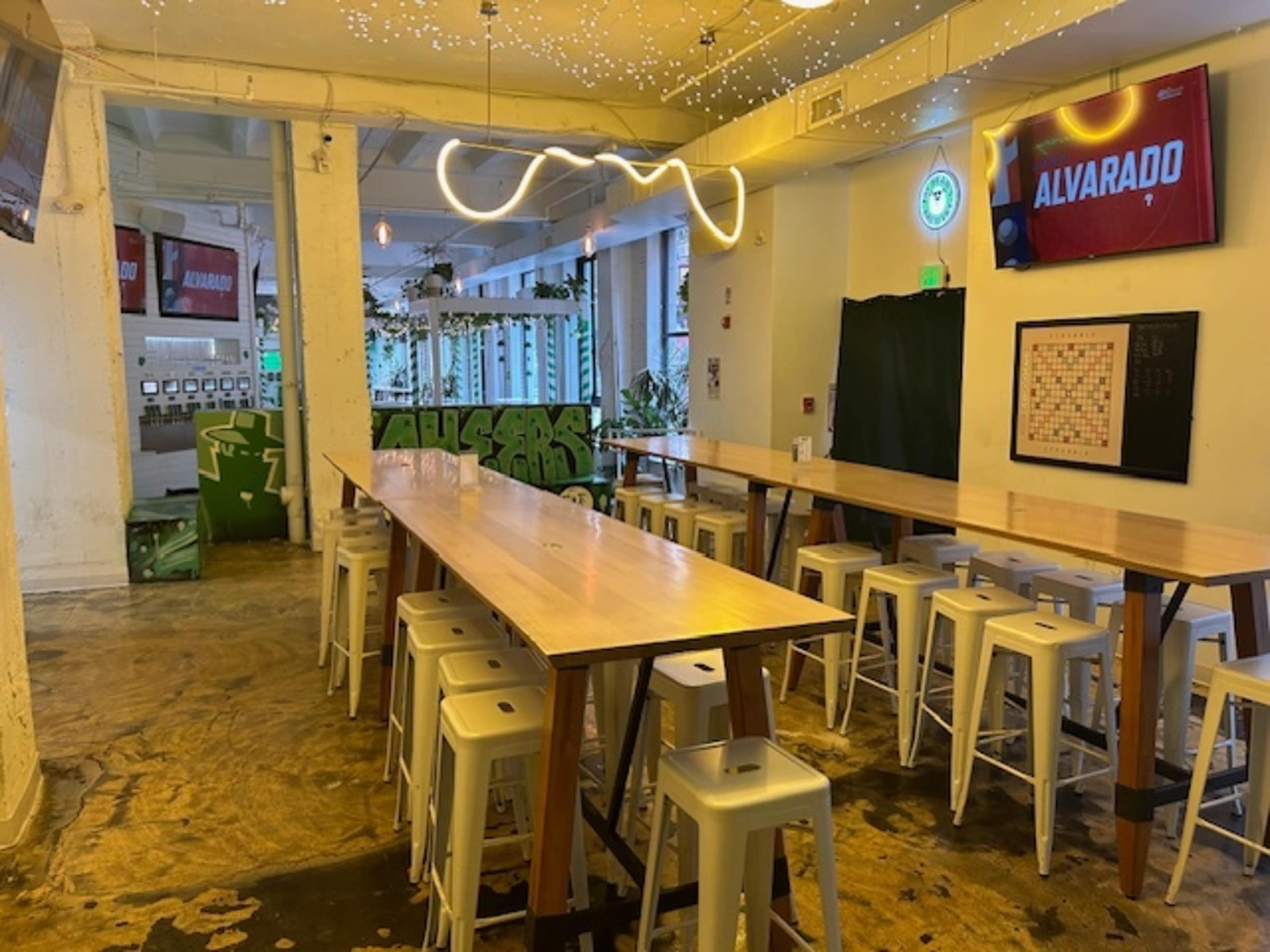 Bright Lofty Downtown Space w/ Swing Set Tables Image in Center City, Philadelphia, PA