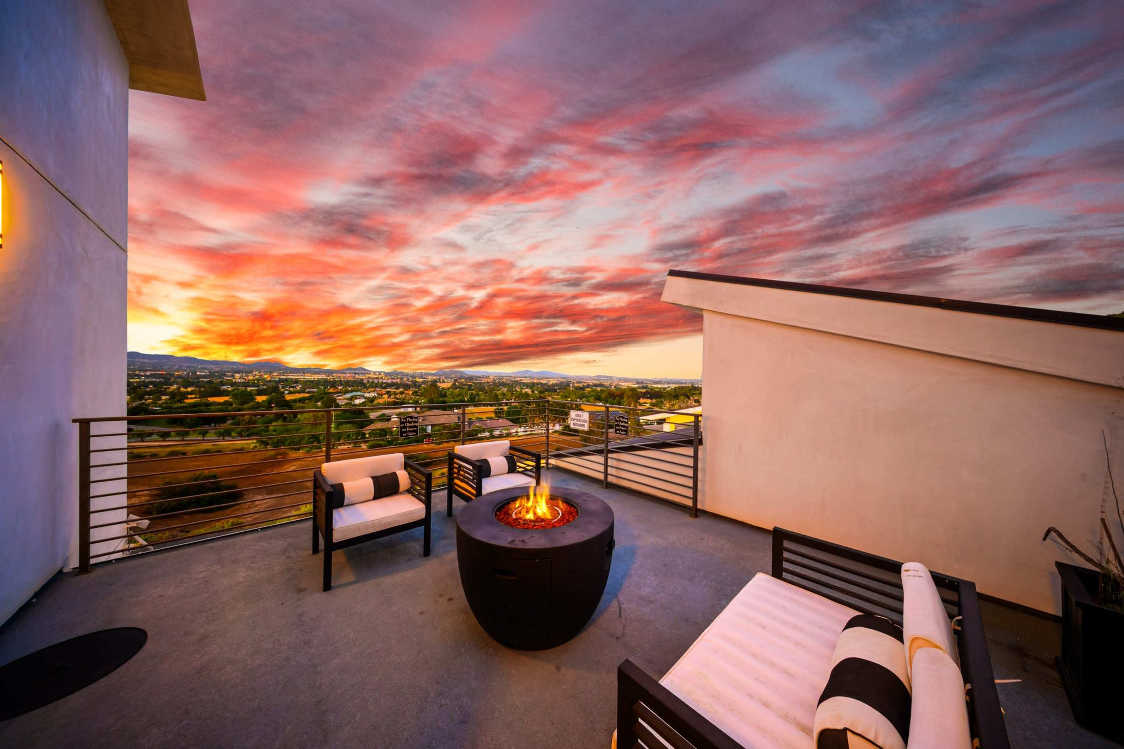Luxury Modern Home near Temecula with breathtaking views! (Cassiopeia’s Crown) Image in , Murrieta, CA