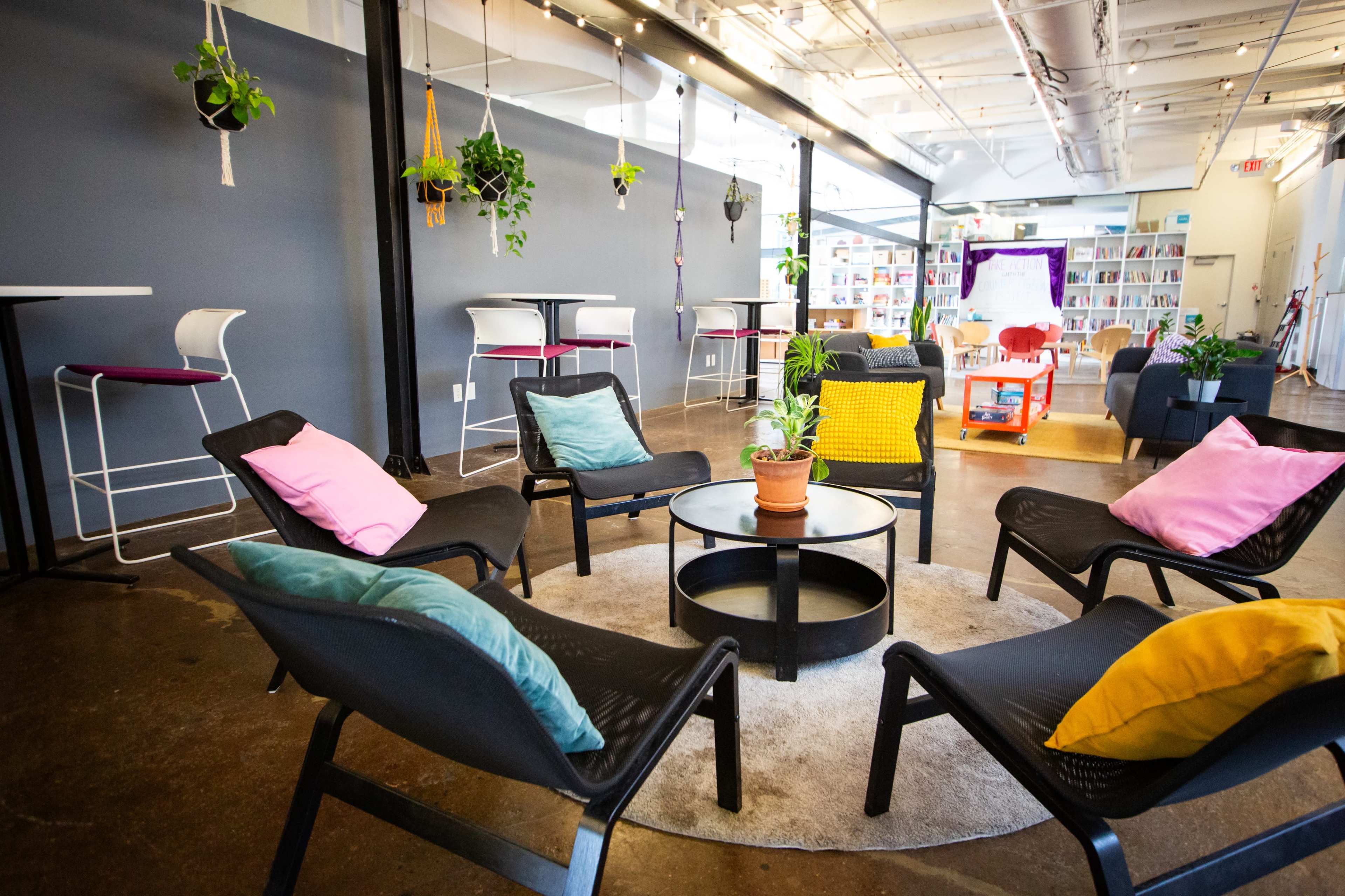 Cozy Lounge Space in Uptown Image in Uptown, Minneapolis, MN