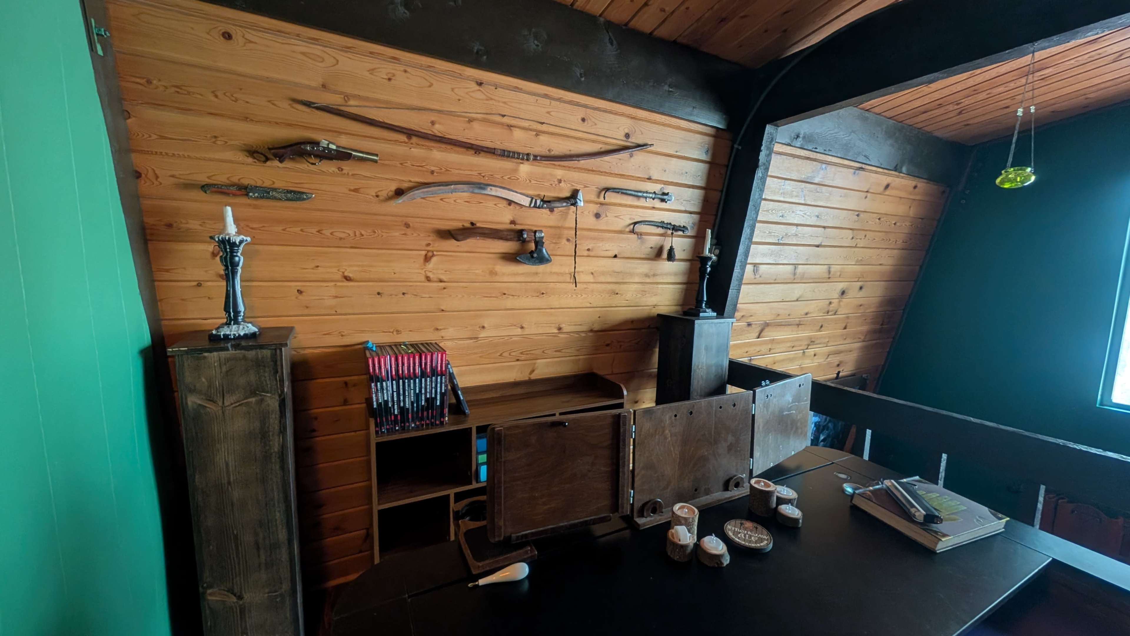 D&D Tavern Cabin hideaway Image in , Big Bear City, CA