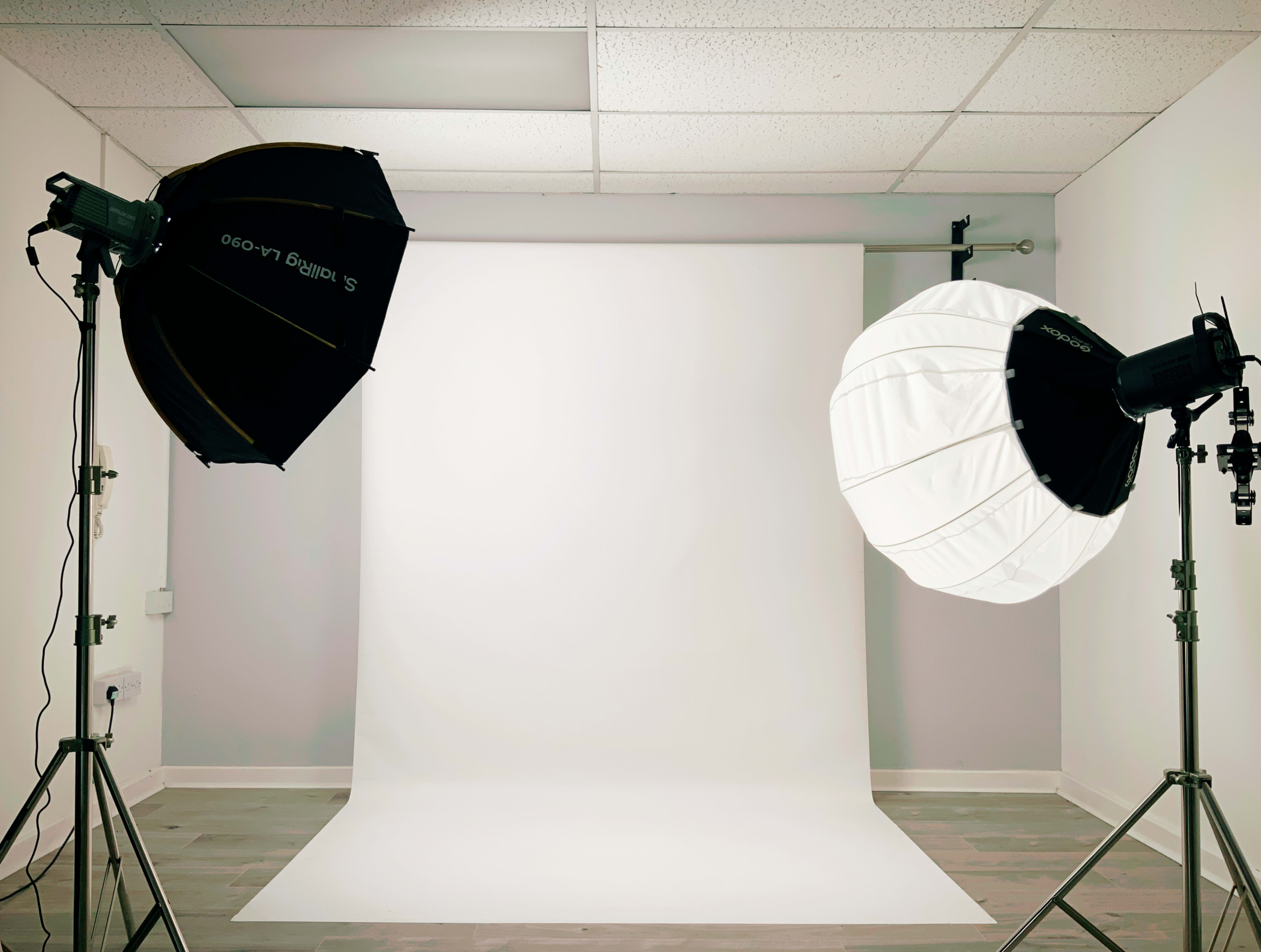 Minimalist Rural Content Space & Music Studio Image in Higham on the Hill, NUNEATON, ENG