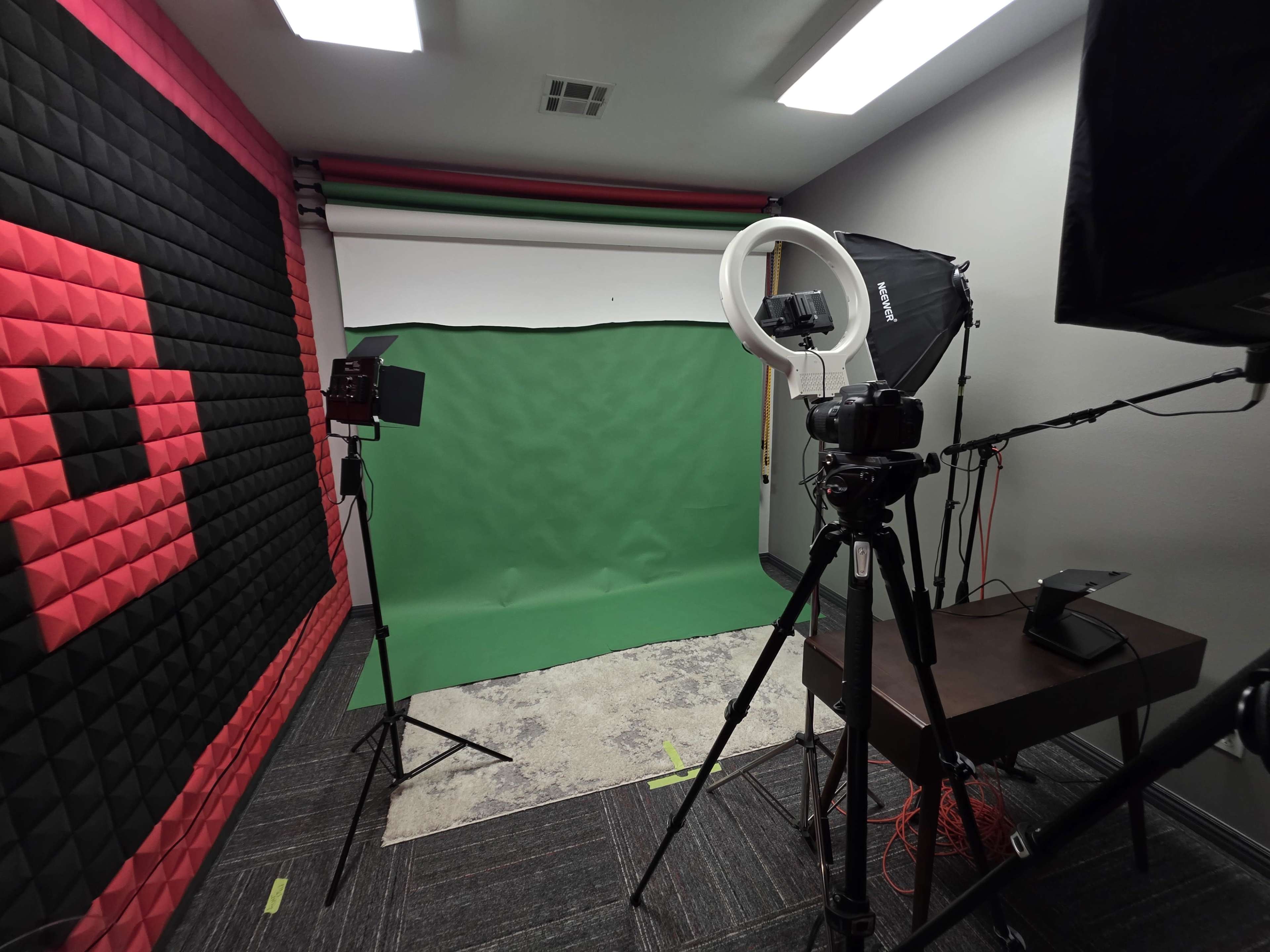 Clean Aesthetic Modern Business Park Podcast & Video Studio in Village on the Creeks Image in Rogers, Rogers, AR