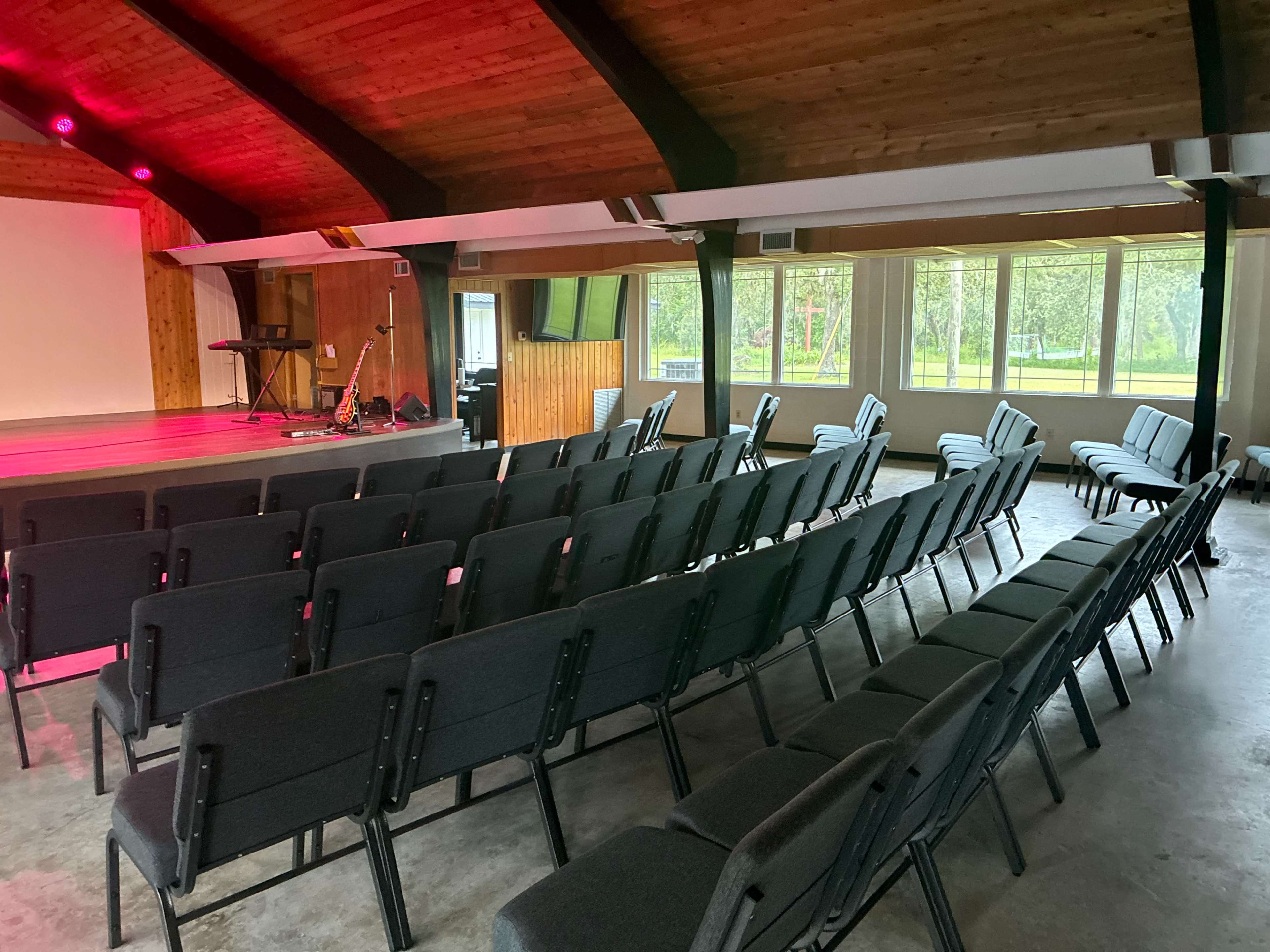 Auditorium Style Seating with AV Capabilities Image in Ridge Manor, Ridge Manor, FL
