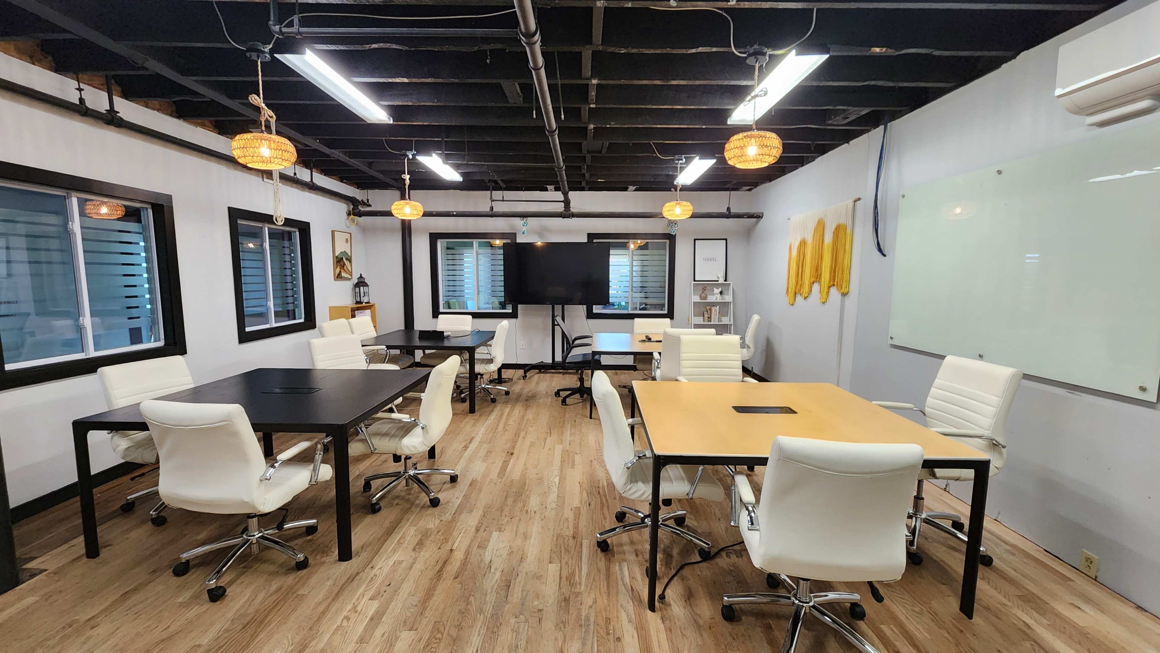 Downtown Meeting Room for 20-25 with Amenities Image in Downtown, Asheville, NC
